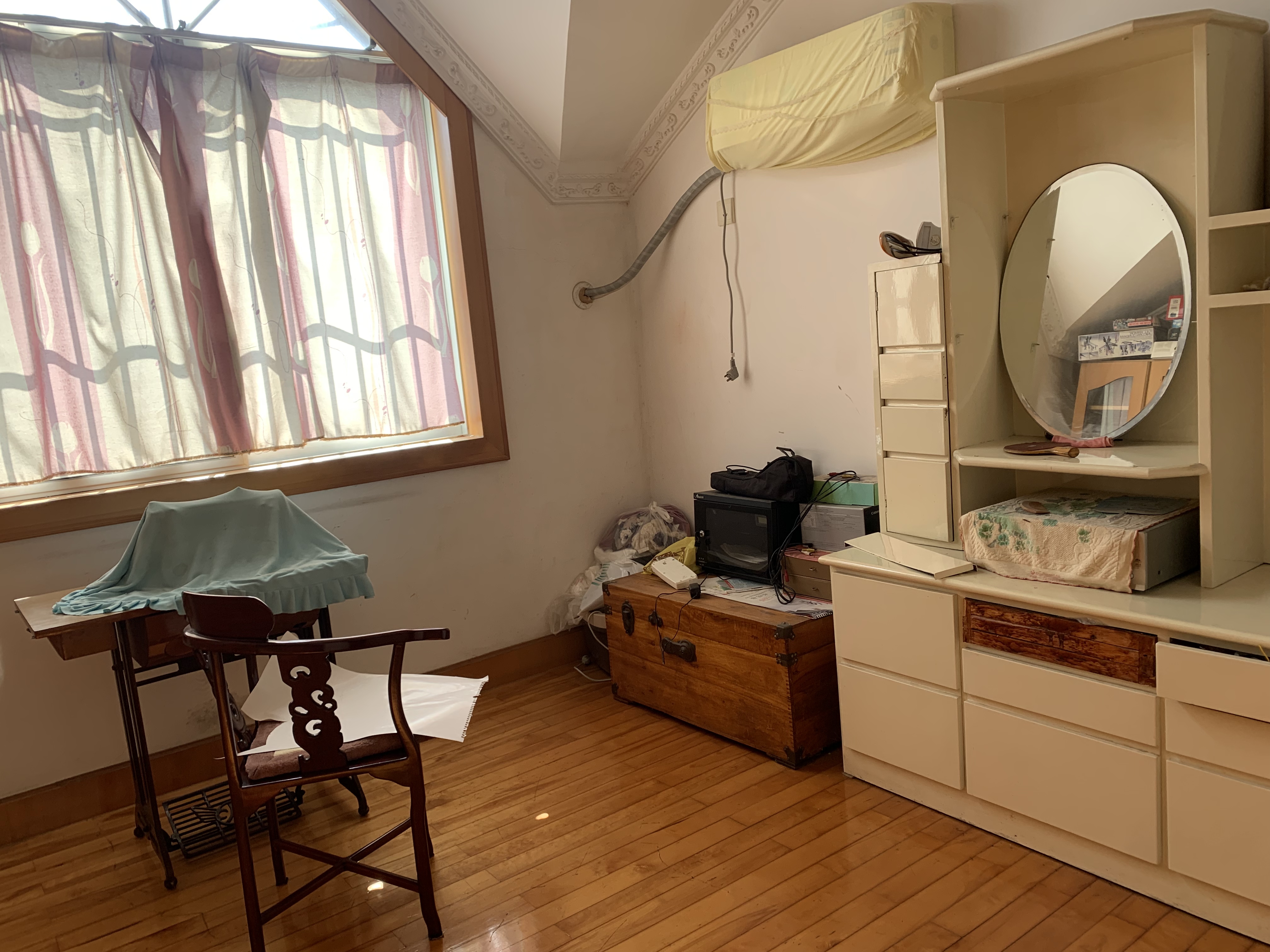郭里园 5室2厅3卫 245.5m&sup2;
