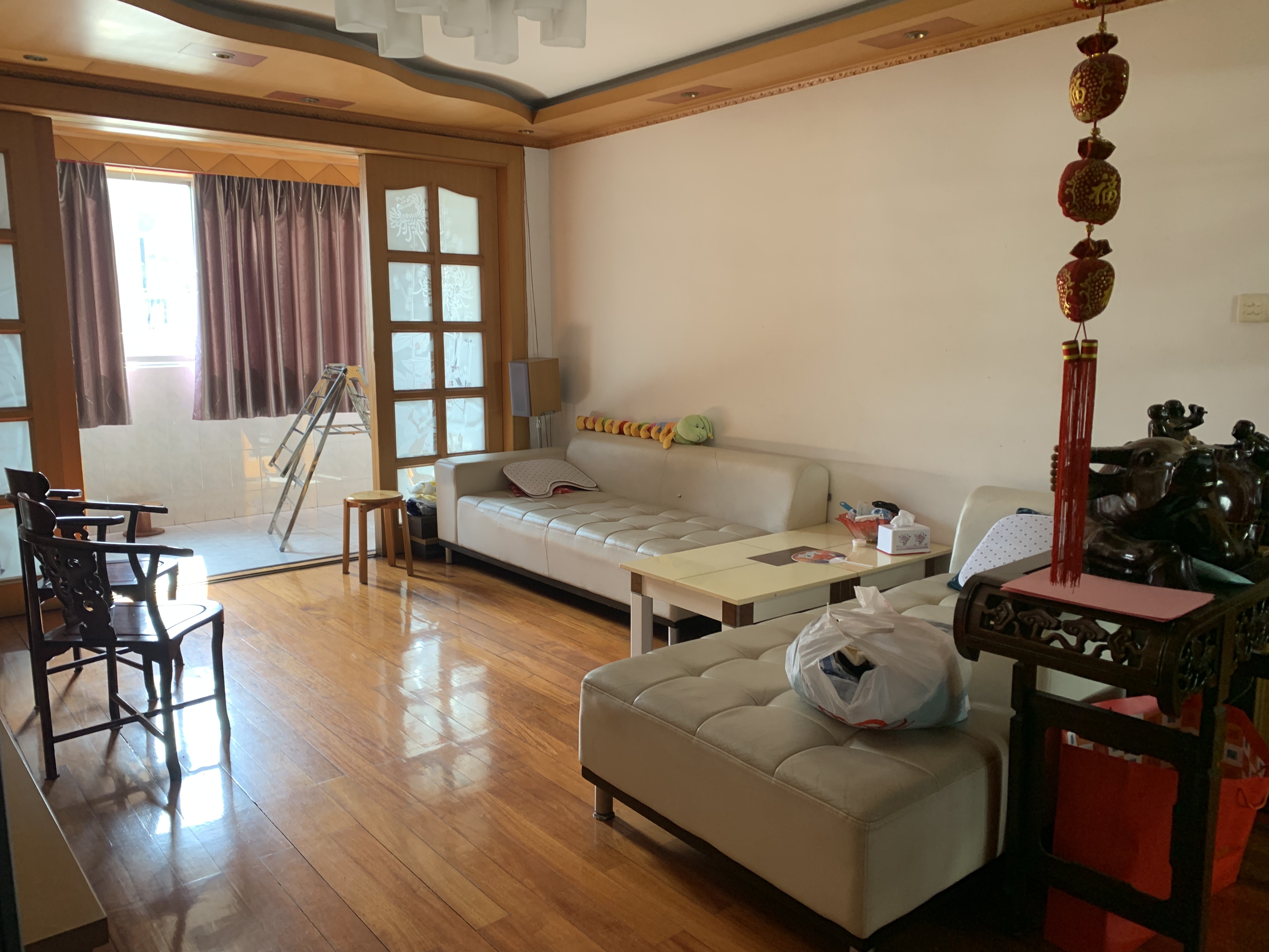 郭里园 5室2厅3卫 245.5m&sup2;