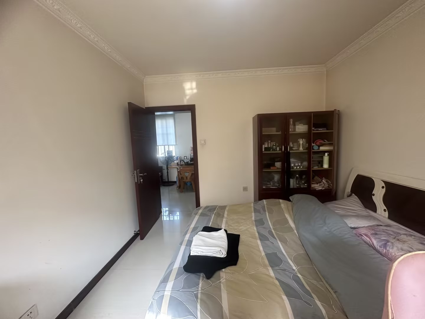 城港新村 2室2厅1卫 76m&sup2;