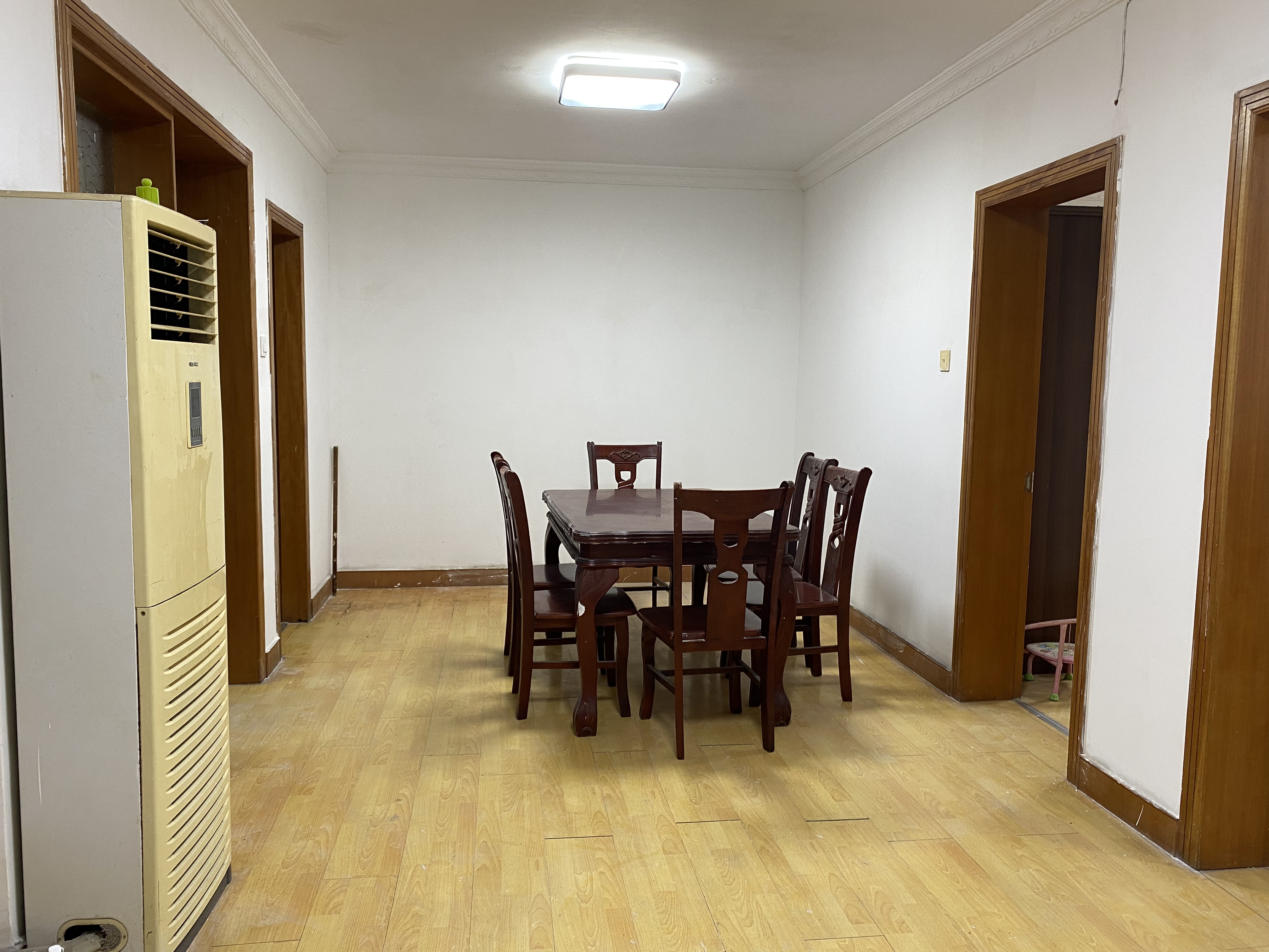 文峰花苑 2室2厅1卫 97.00m&sup2;