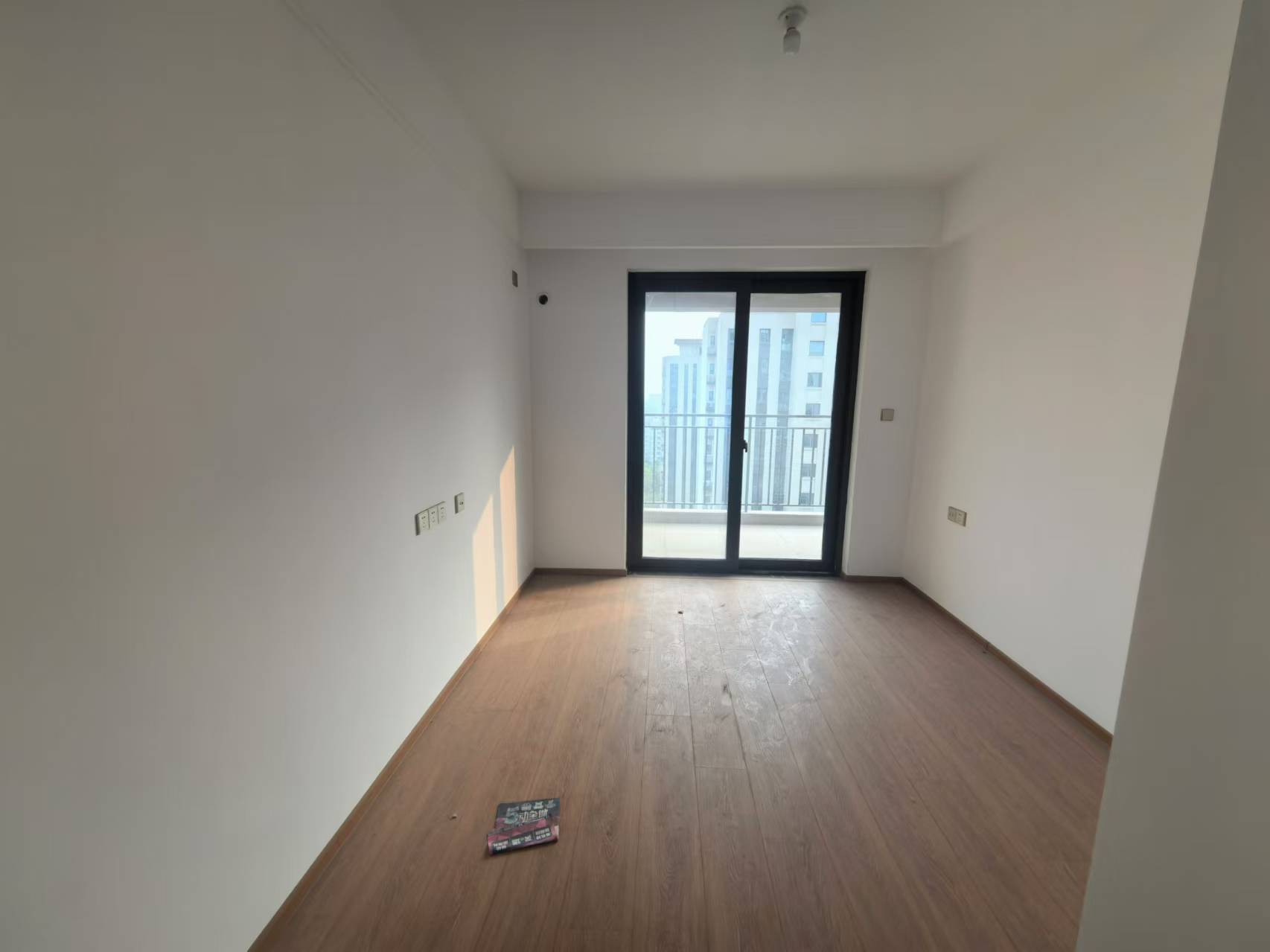 上悦城 3室2厅1卫 101m&sup2;