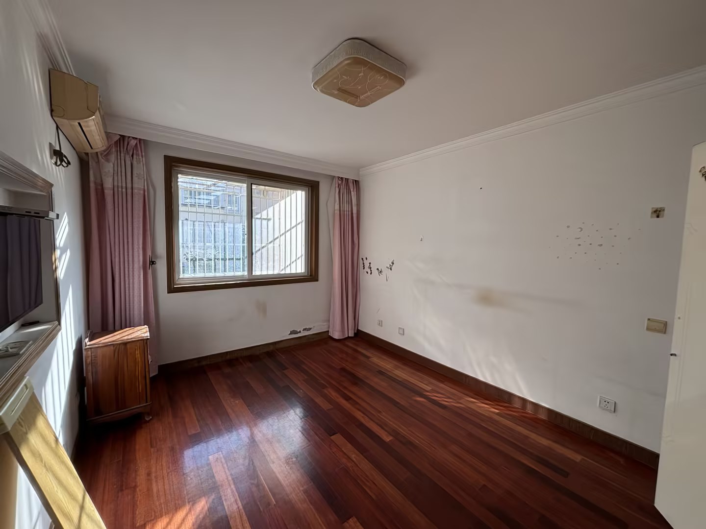 紫东花苑 2室1厅1卫 76m&sup2;