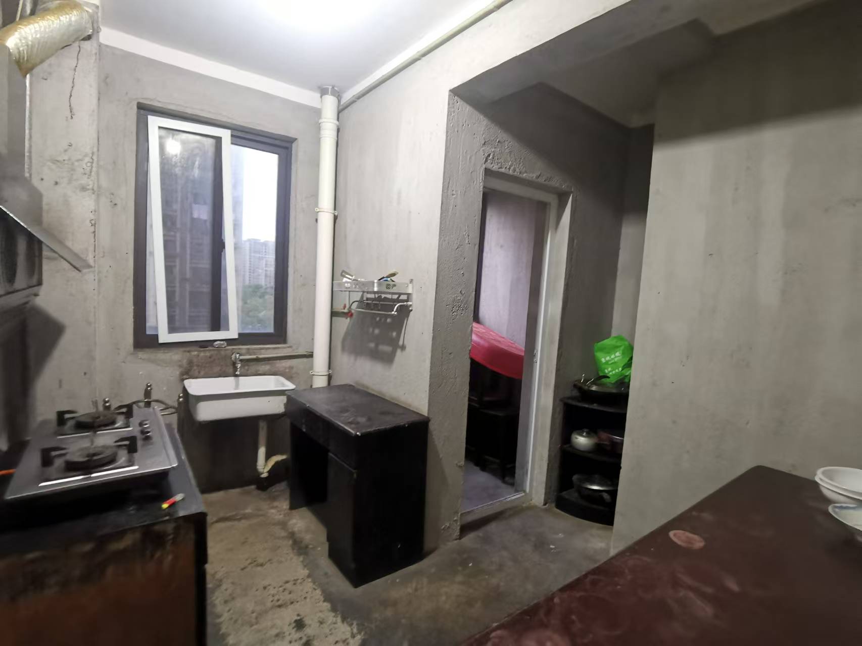紫东南苑南区 3室1厅1卫 122m&sup2;