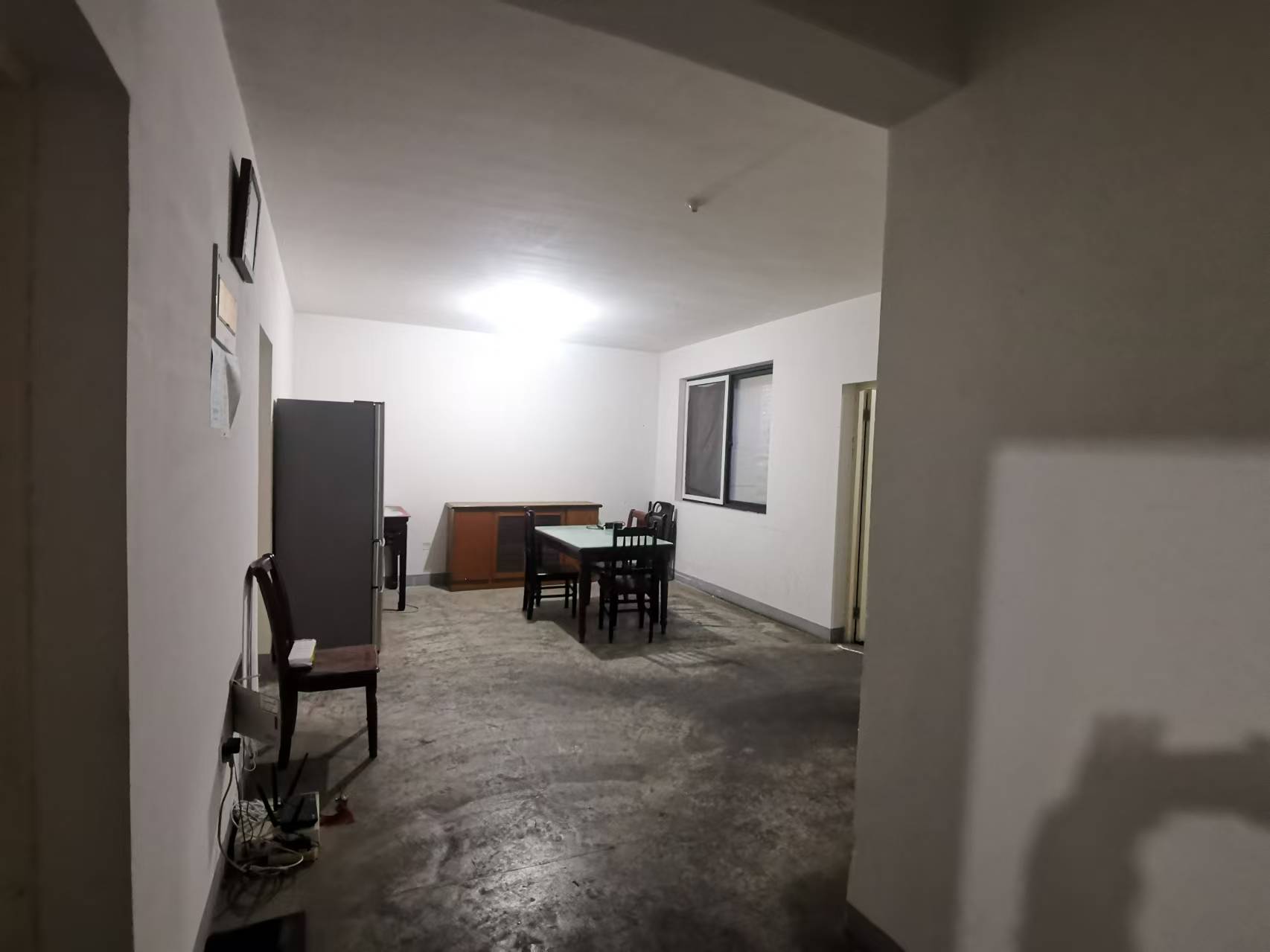 紫东南苑南区 3室1厅1卫 122m²