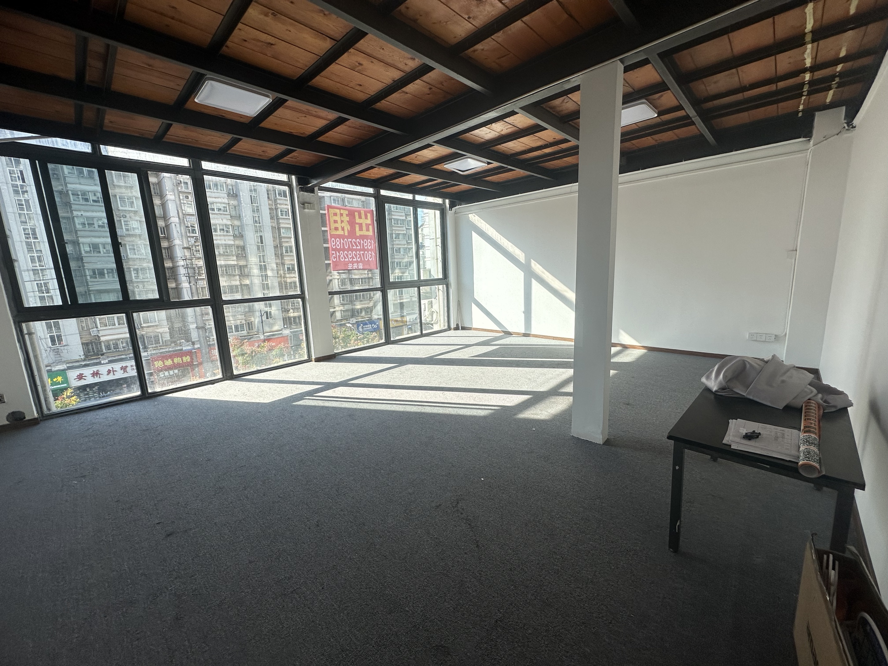 太阳鑫城 3室1厅1卫 130m&sup2;