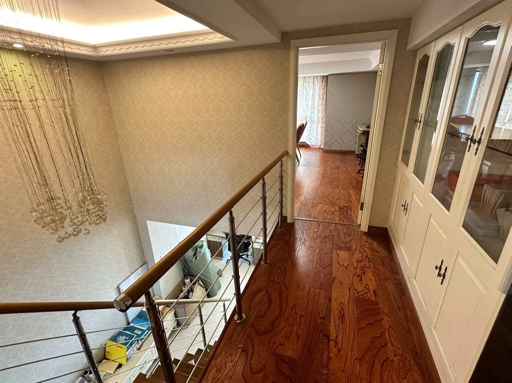 东景国际 2室2厅1卫 138m²