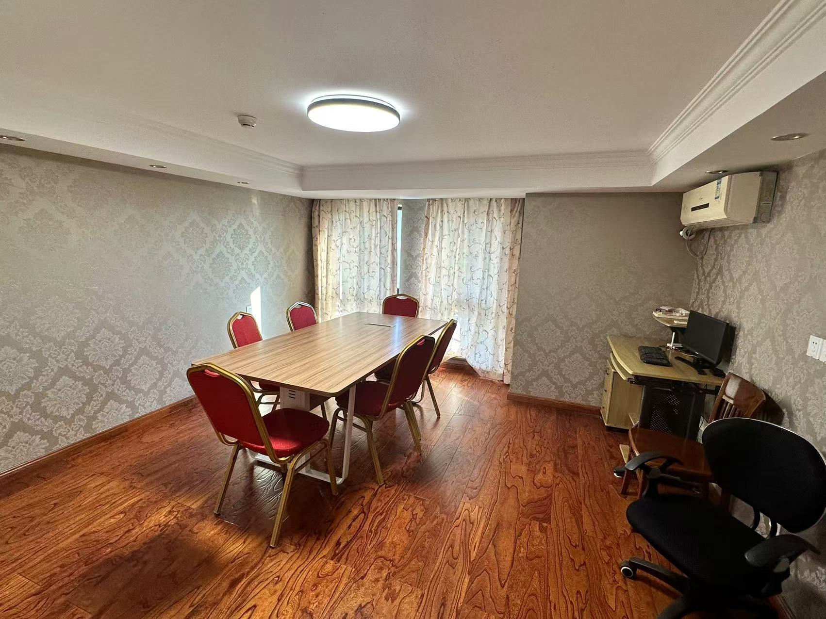 东景国际 2室2厅1卫 138m&sup2;