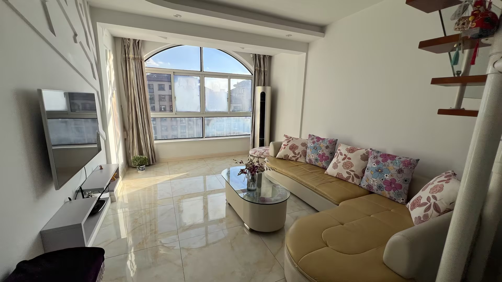 华强城一期 3室2厅2卫 126.00m&sup2;