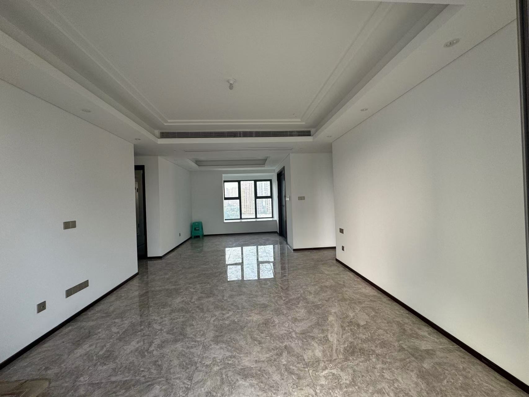 春江阅 4室2厅2卫 142.68m²