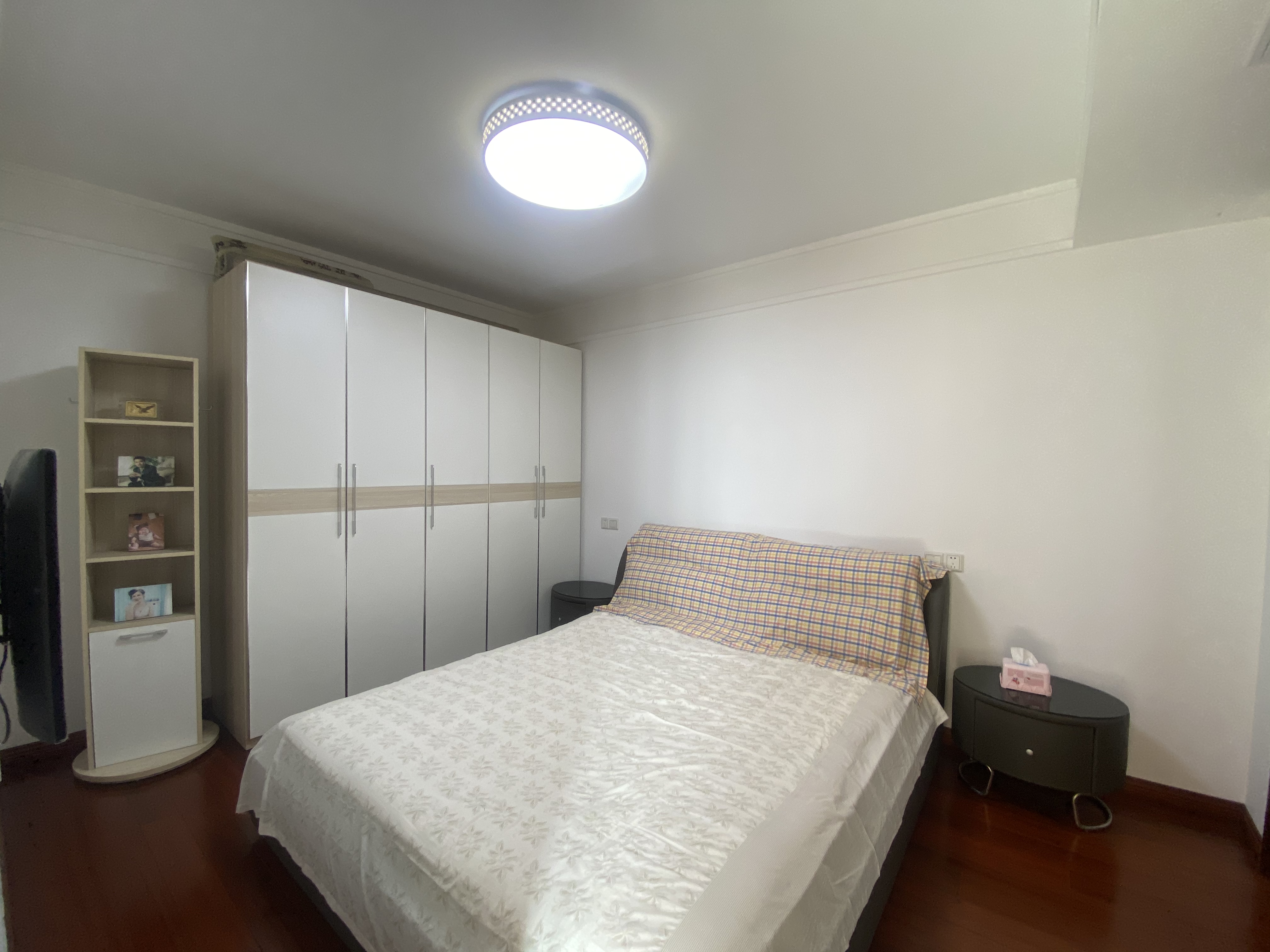 水榭花城 3室2厅2卫 128m&sup2;