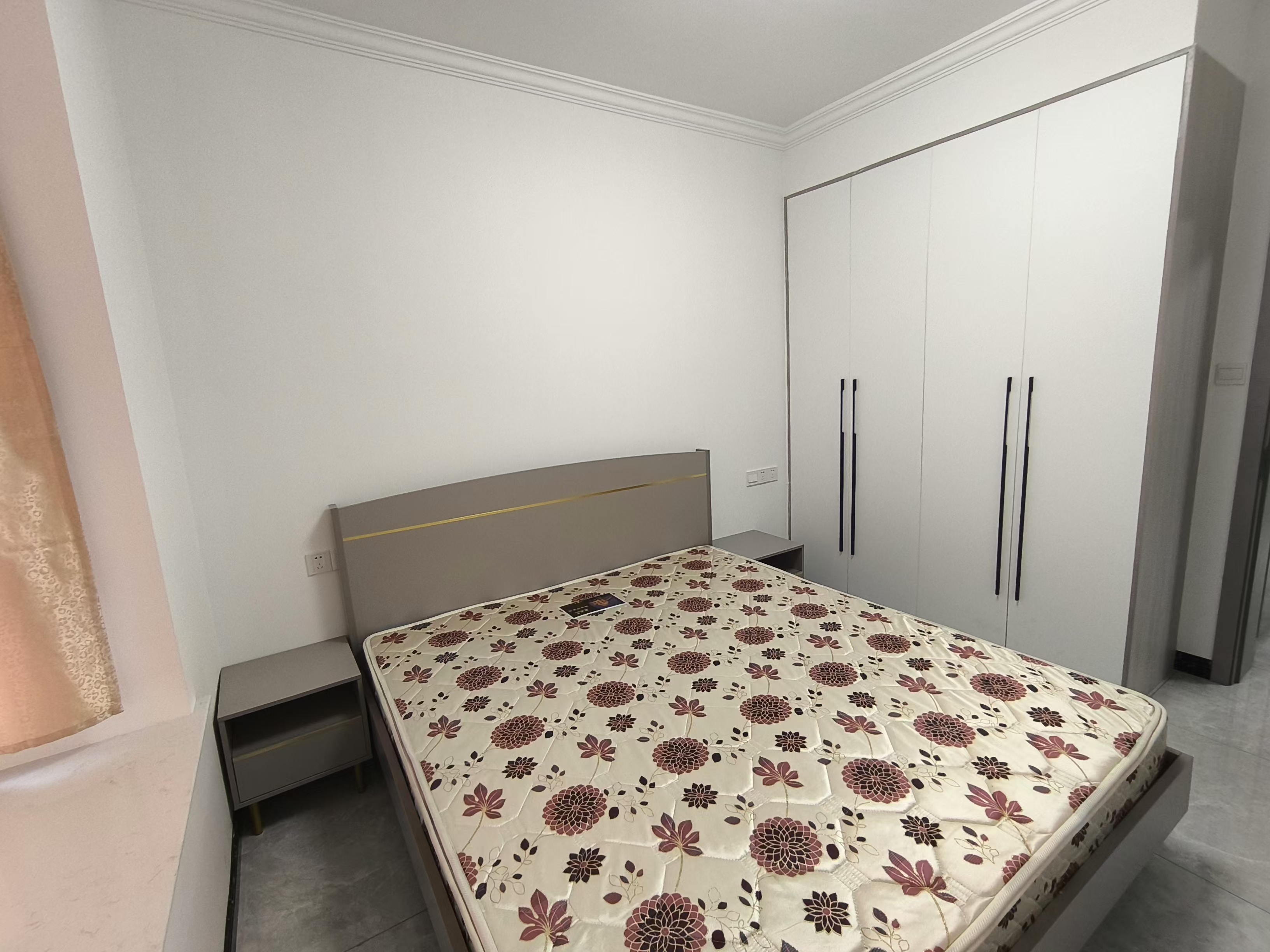 果园名居 3室1厅1卫 120m&sup2;