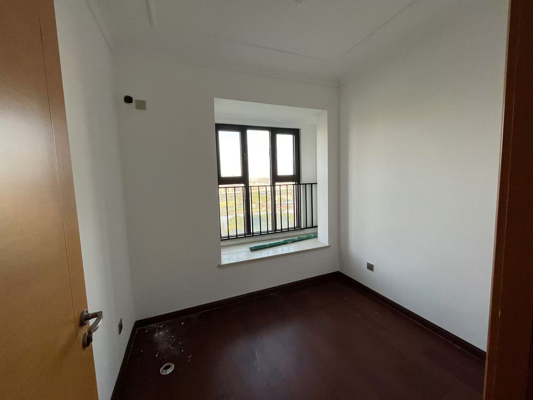 富力院士廷 3室2厅2卫 137m&sup2;