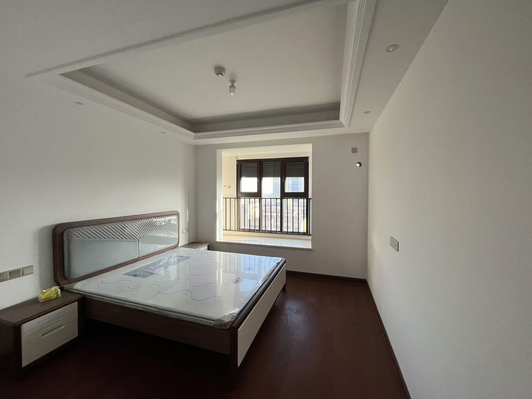 富力院士廷 3室2厅2卫 137m&sup2;