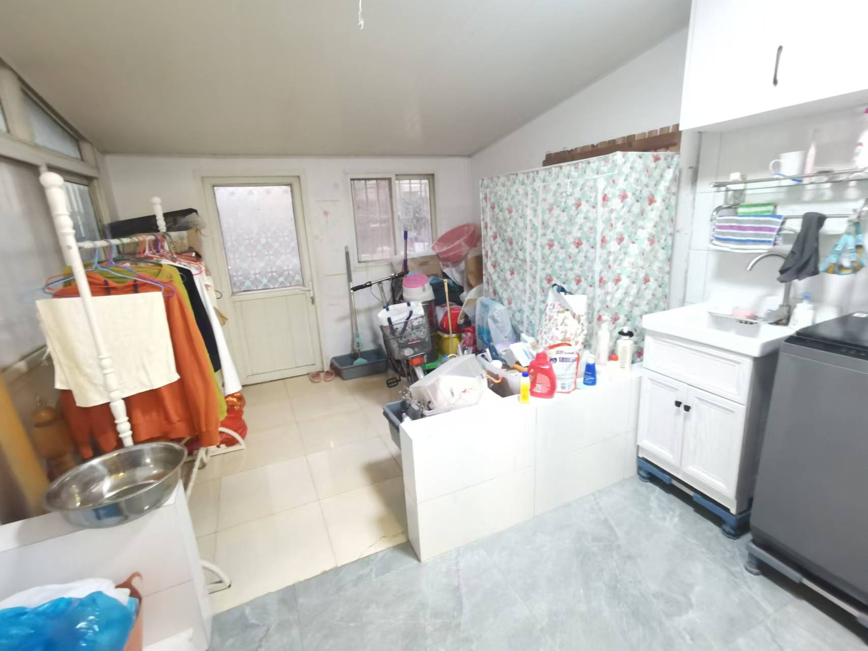 花园角 1室1厅1卫 67m&sup2;