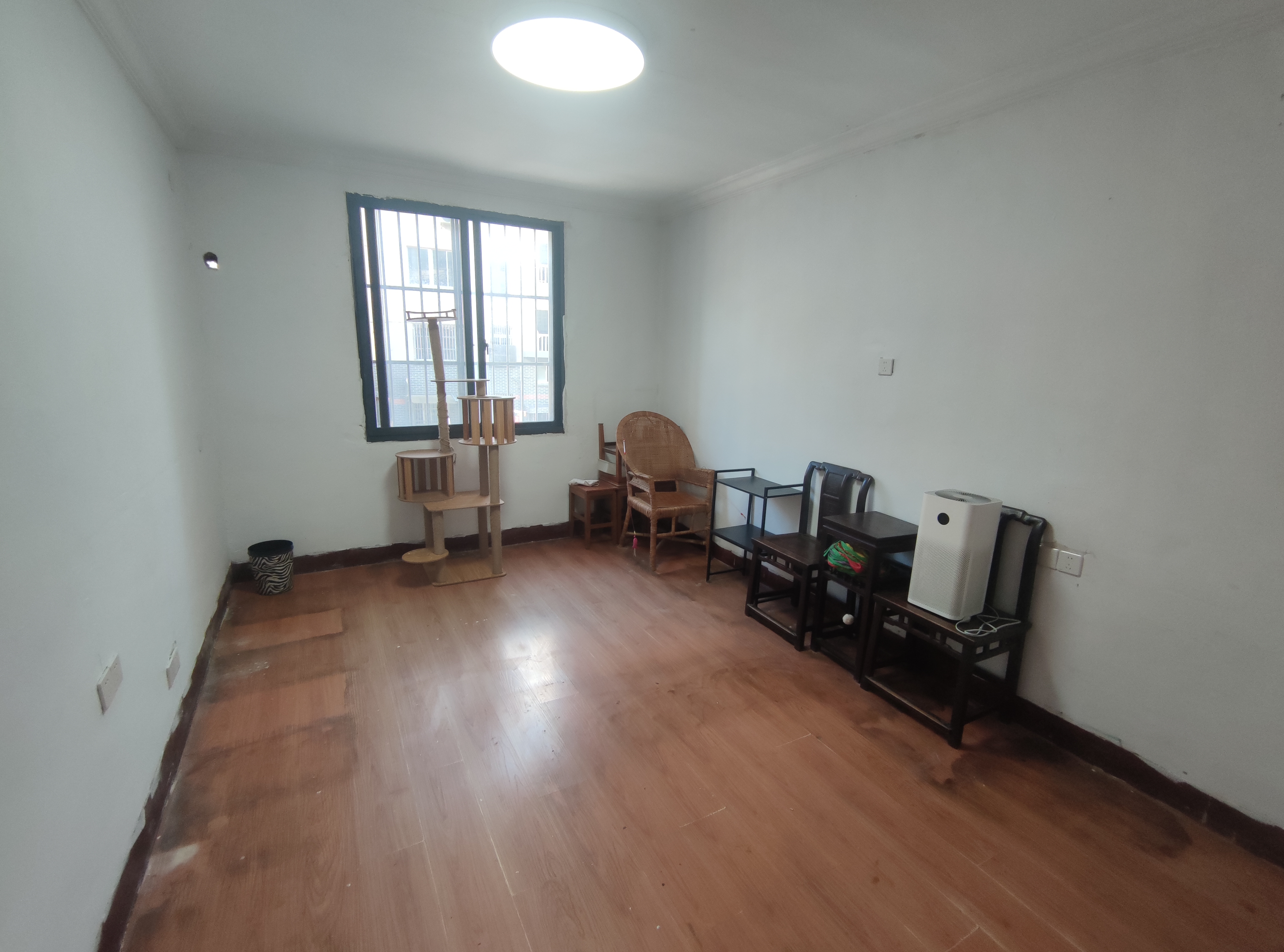 易家桥新村 2室1厅1卫 70.00m&sup2;