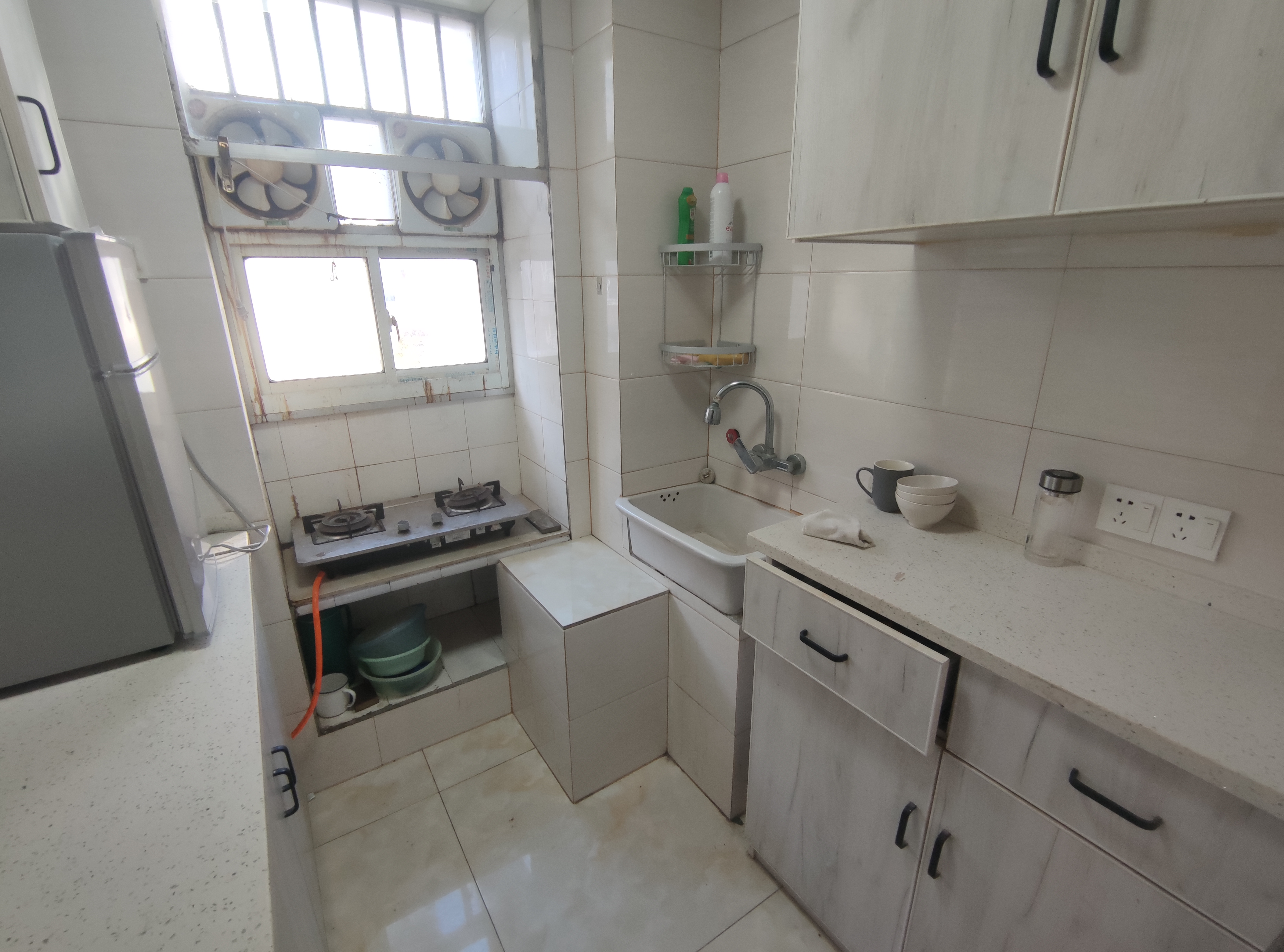 易家桥新村 2室1厅1卫 70.00m&sup2;