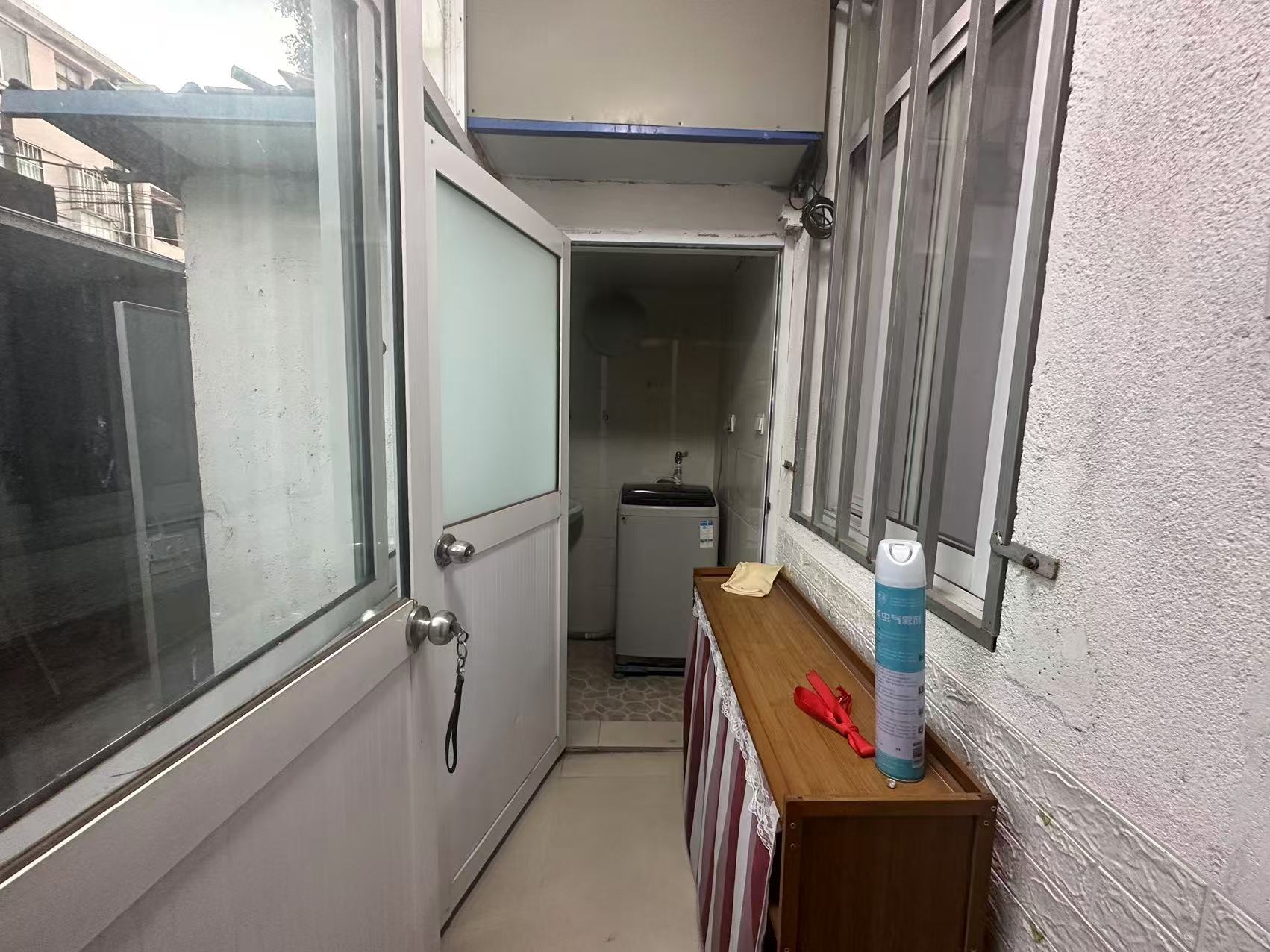青年路新村 1室1厅1卫 50m&sup2;