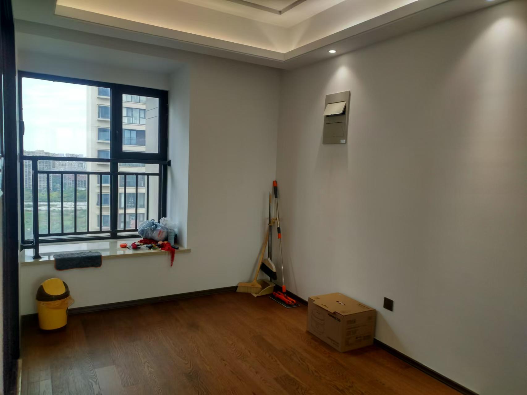 春风南岸东园 4室2厅2卫 136m&sup2;