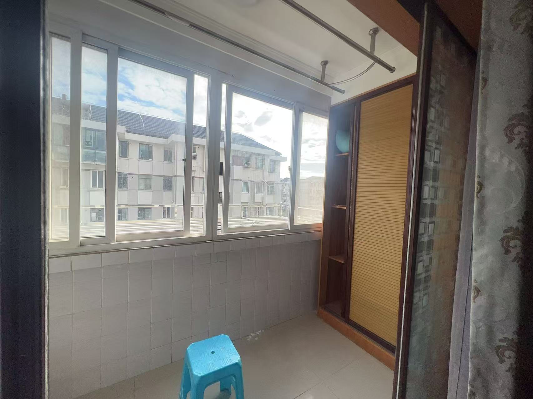 郭里园 3室1厅1卫 74m&sup2;