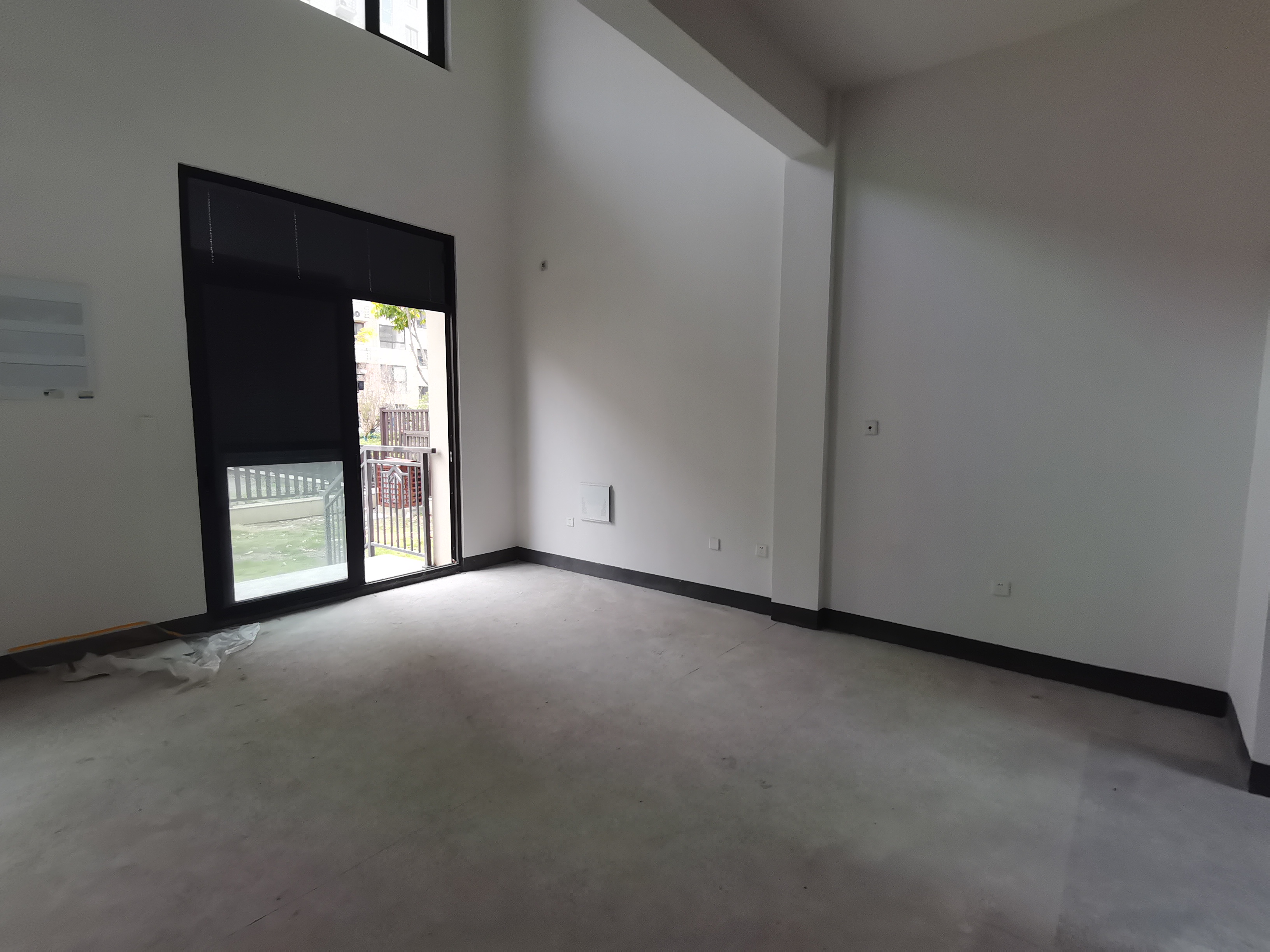 招商新城雍景湾 4室2厅3卫 228m²
