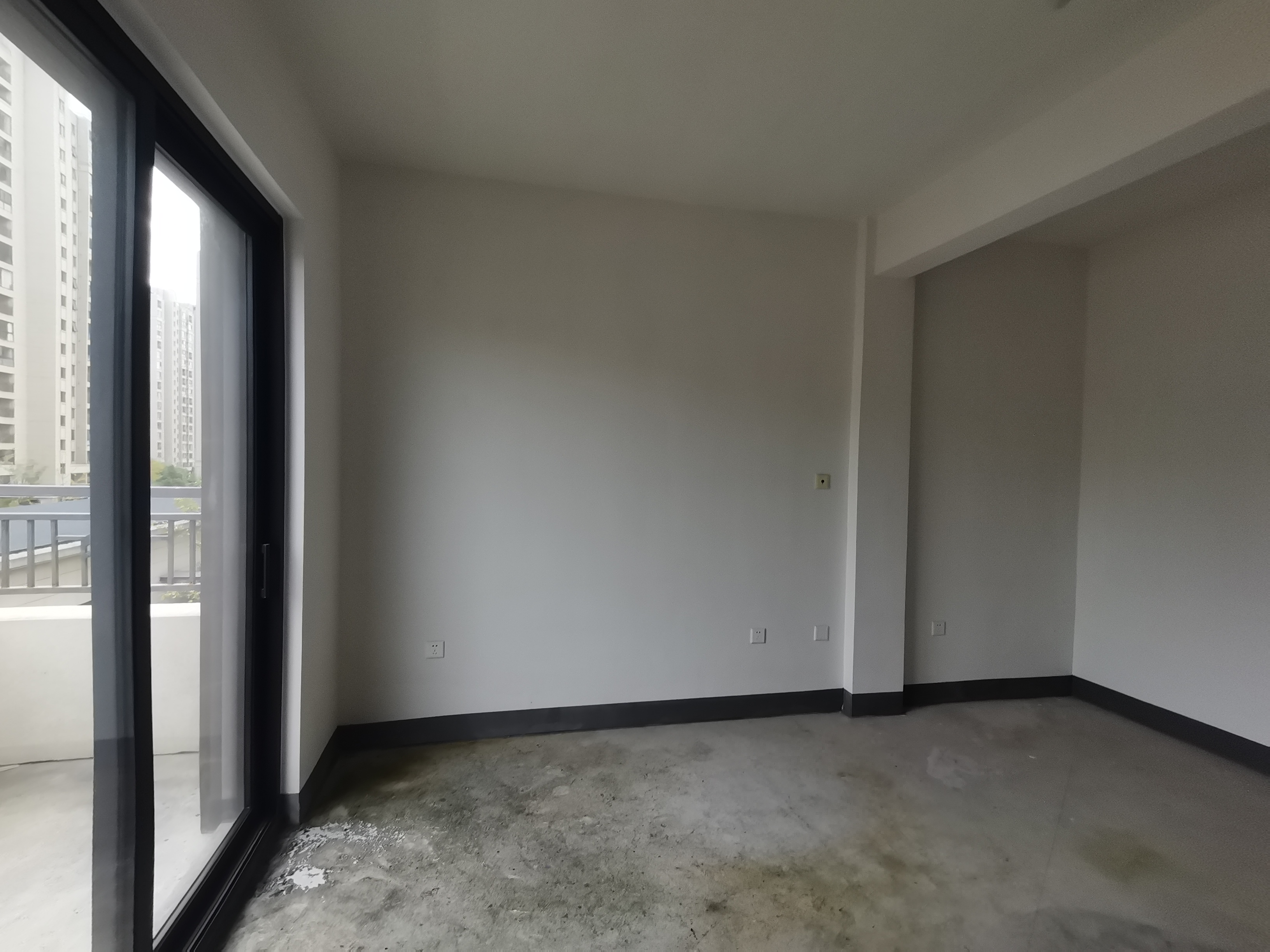 招商新城雍景湾 4室2厅3卫 228m²