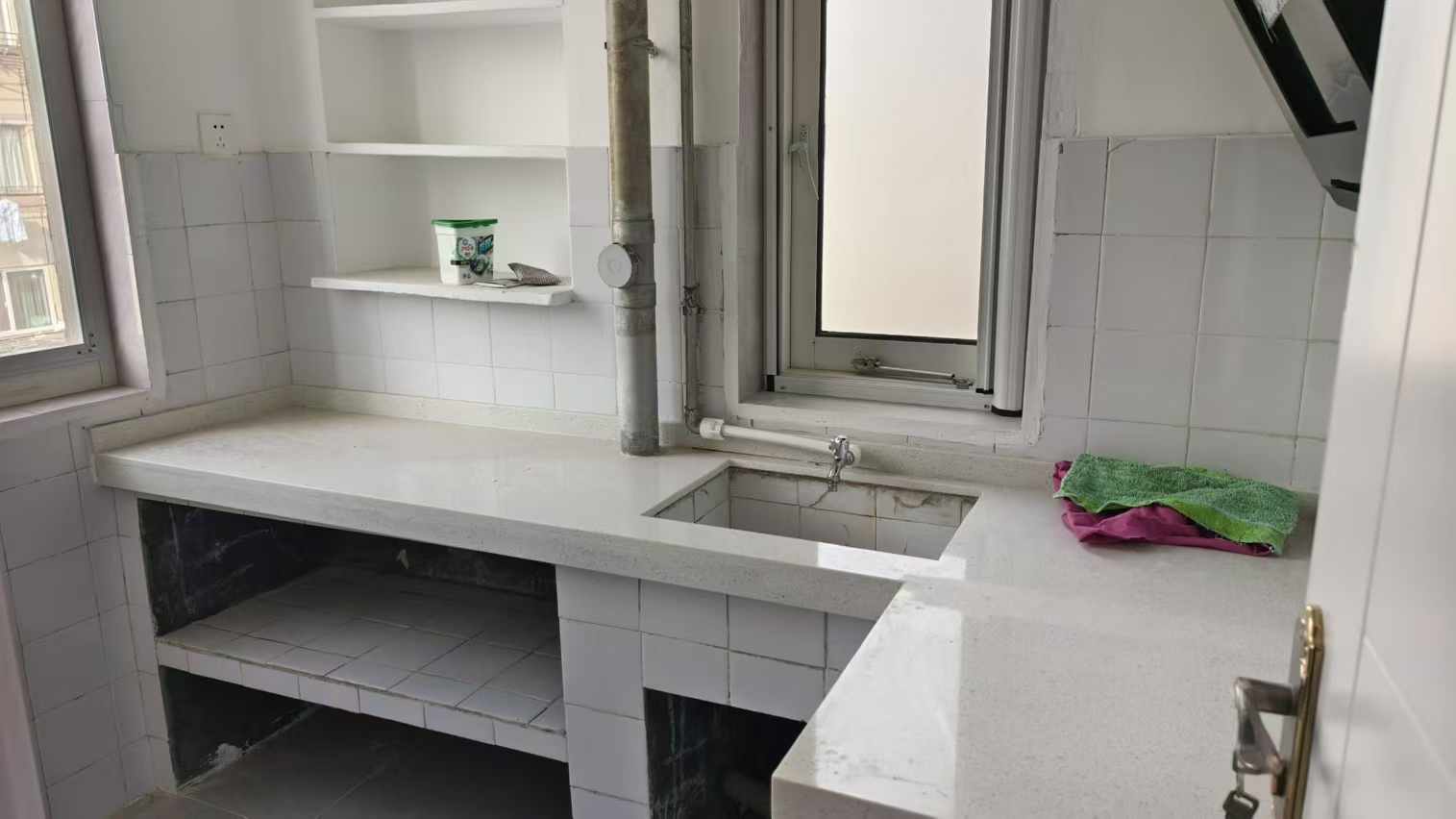 郭里园 1室1厅1卫 48.22m&sup2;