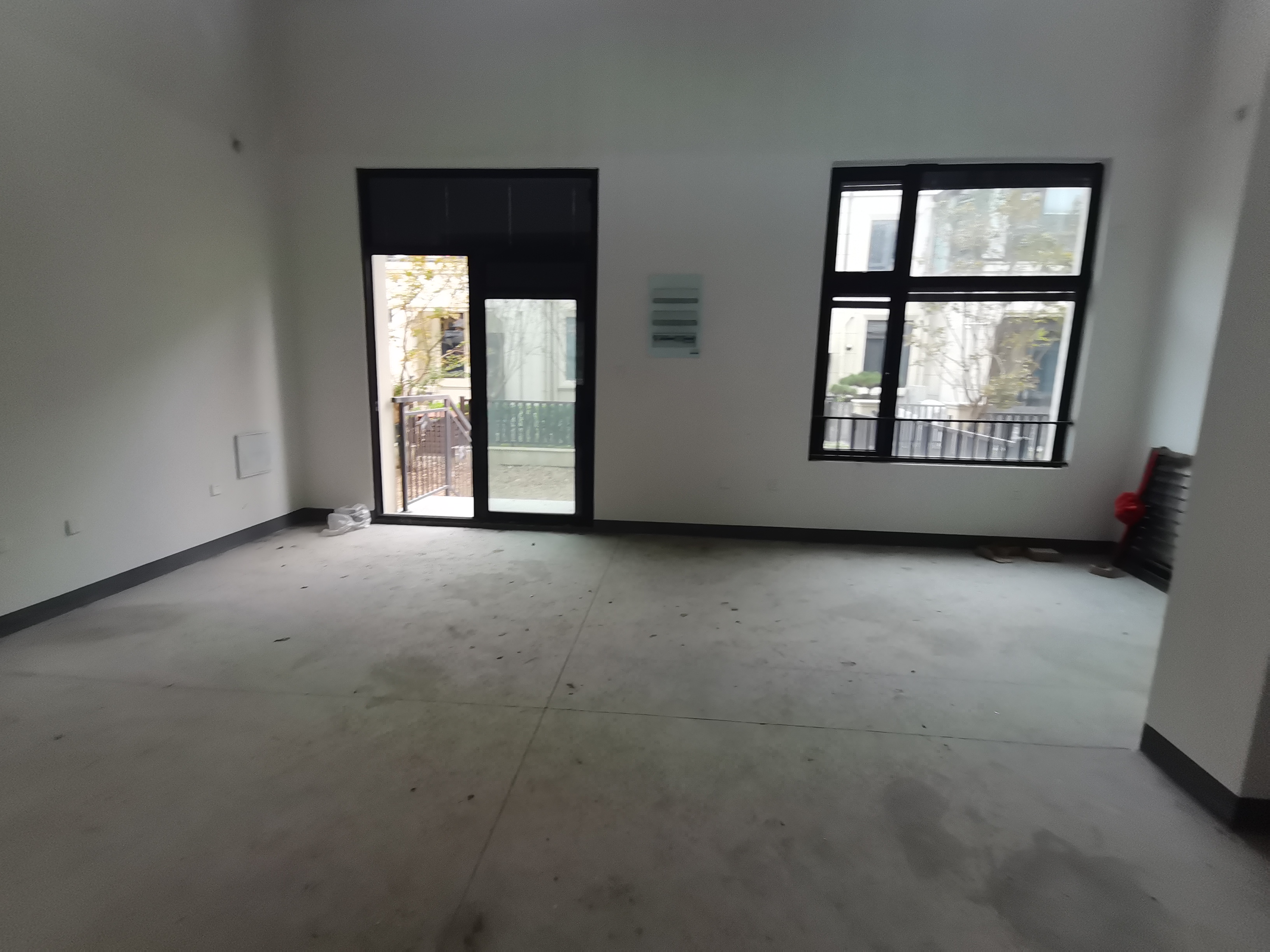 招商新城雍景湾 4室2厅2卫 230.00m²