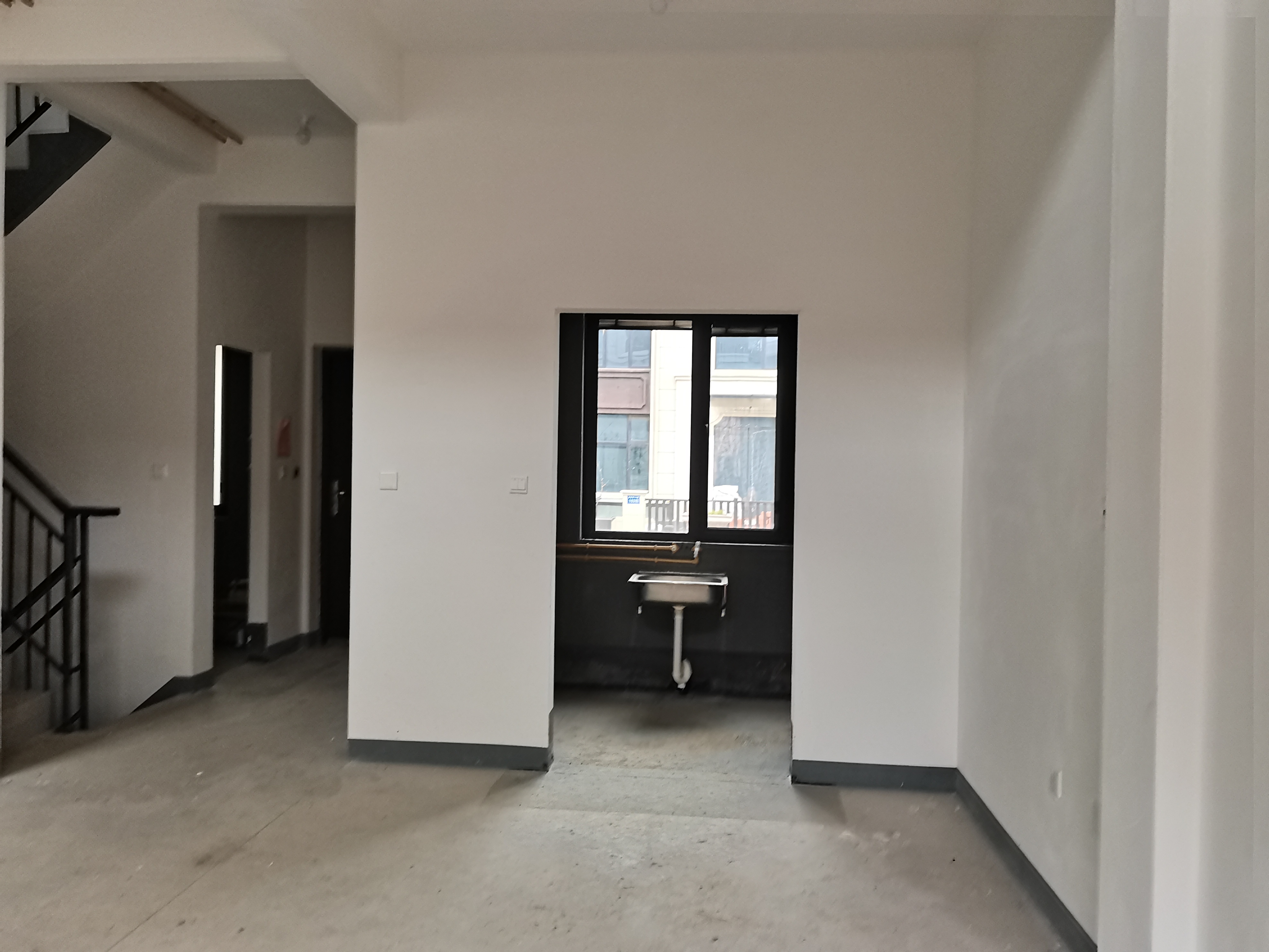招商新城雍景湾 4室2厅2卫 230.00m²