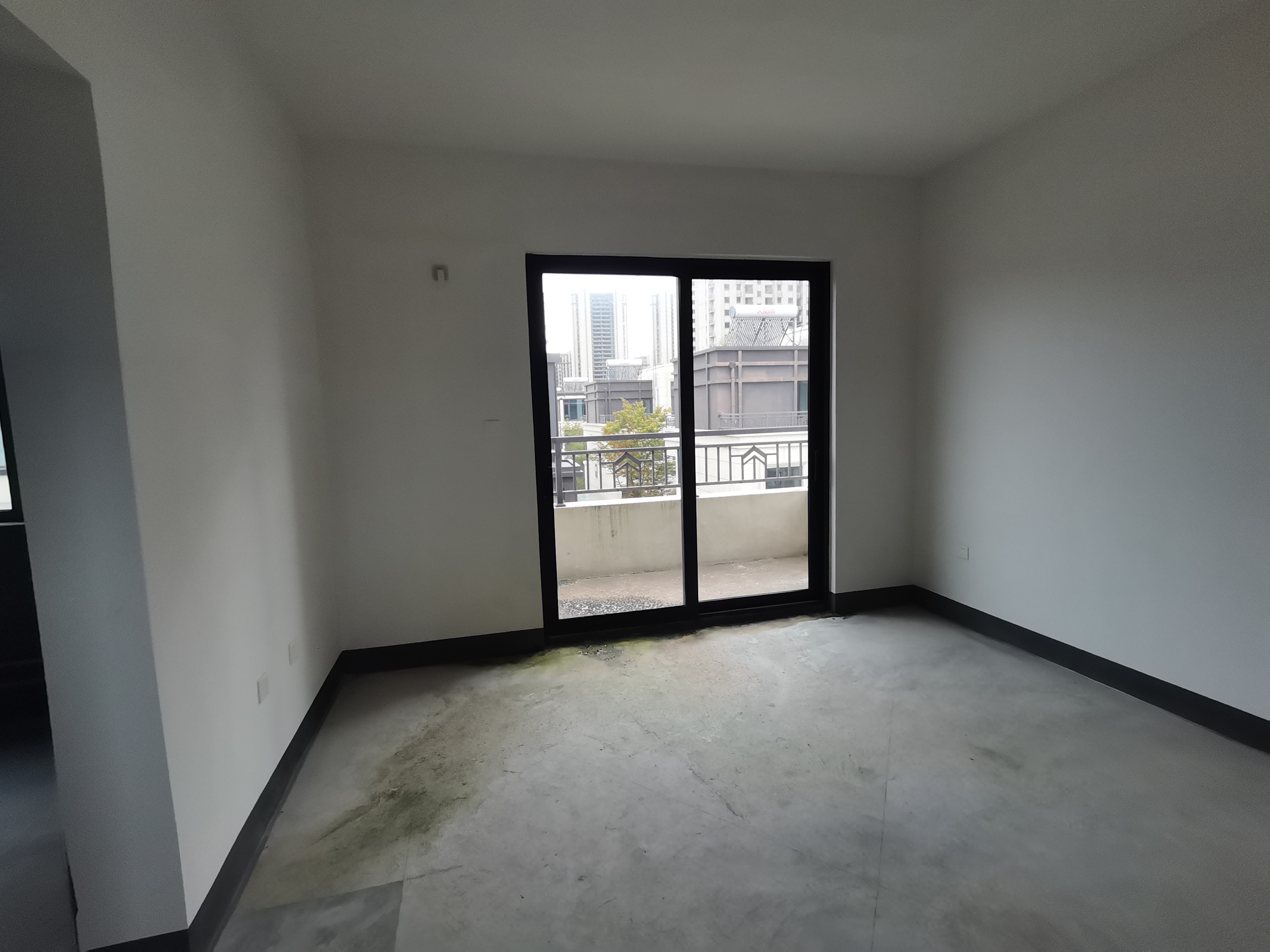 招商新城雍景湾 3室2厅2卫 320.00m&sup2;