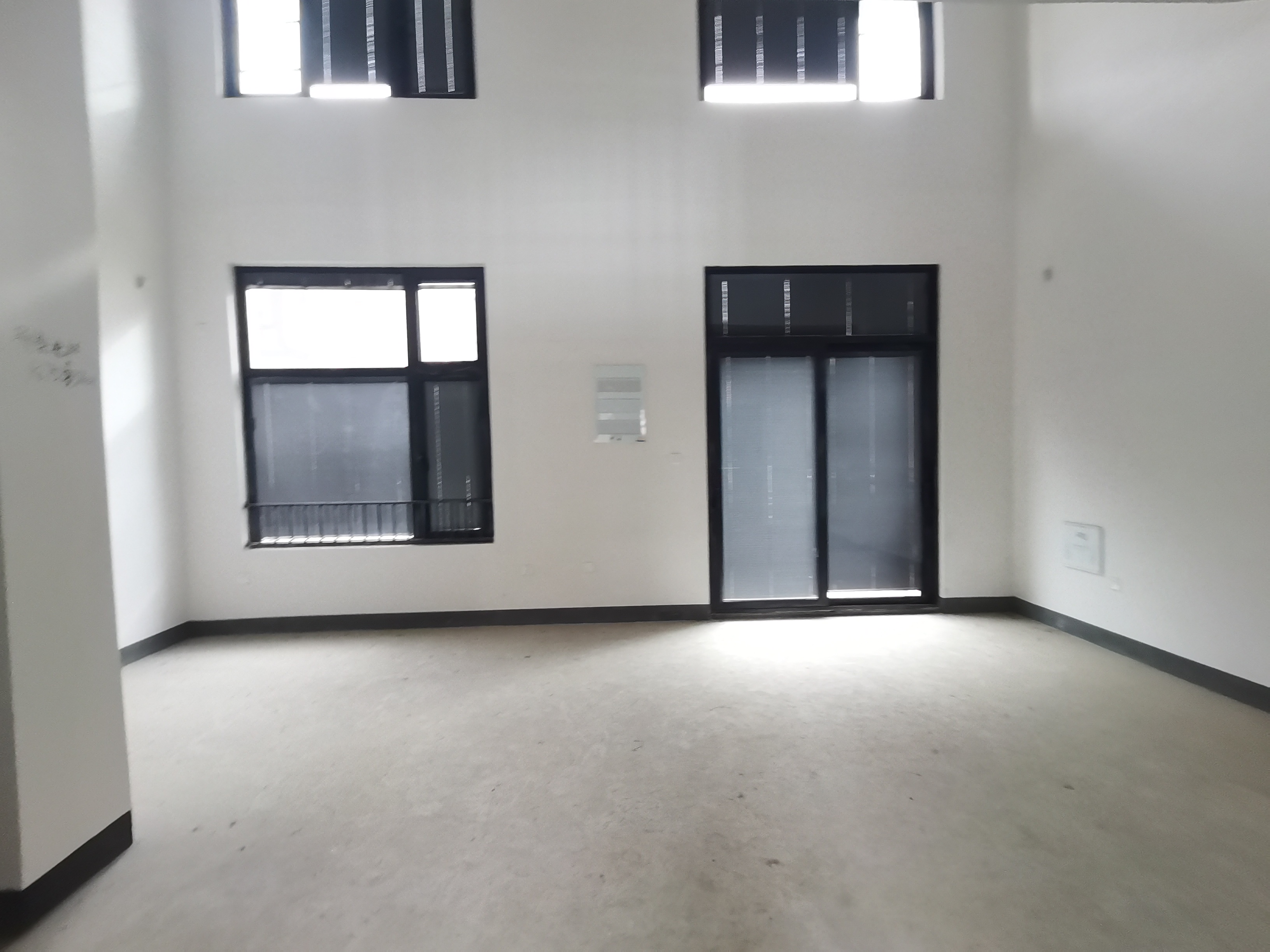 招商新城雍景湾 3室2厅2卫 320.00m&sup2;