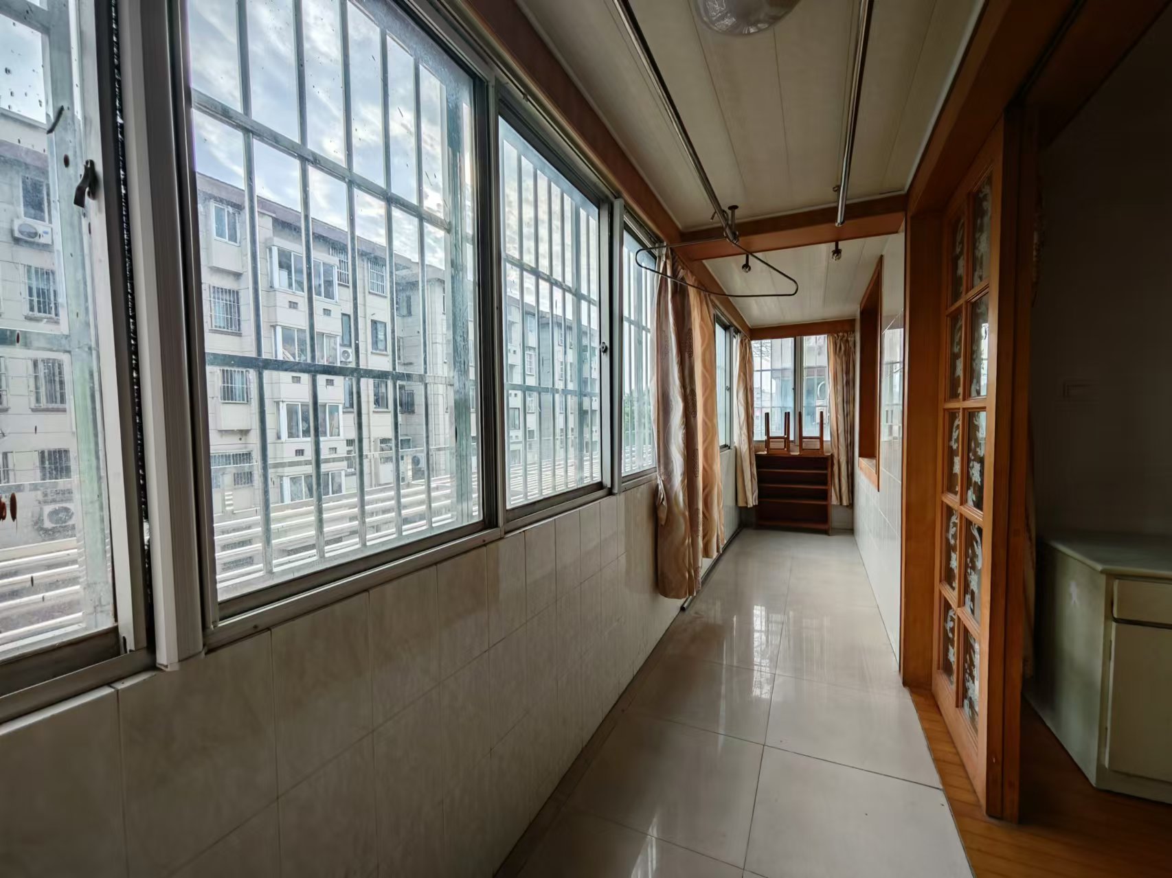 越江新村 3室2厅1卫 107m&sup2;