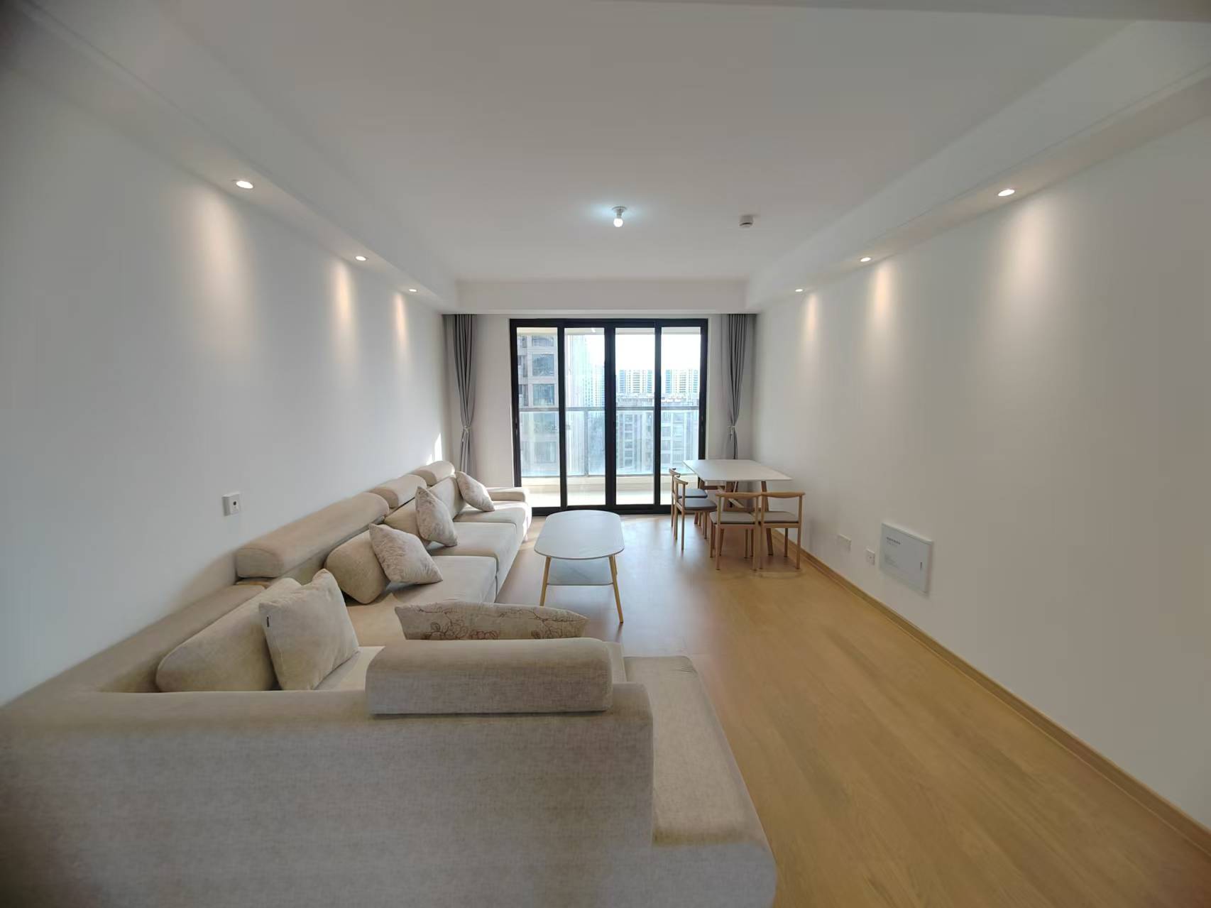时光漫城 4室2厅2卫 124m²