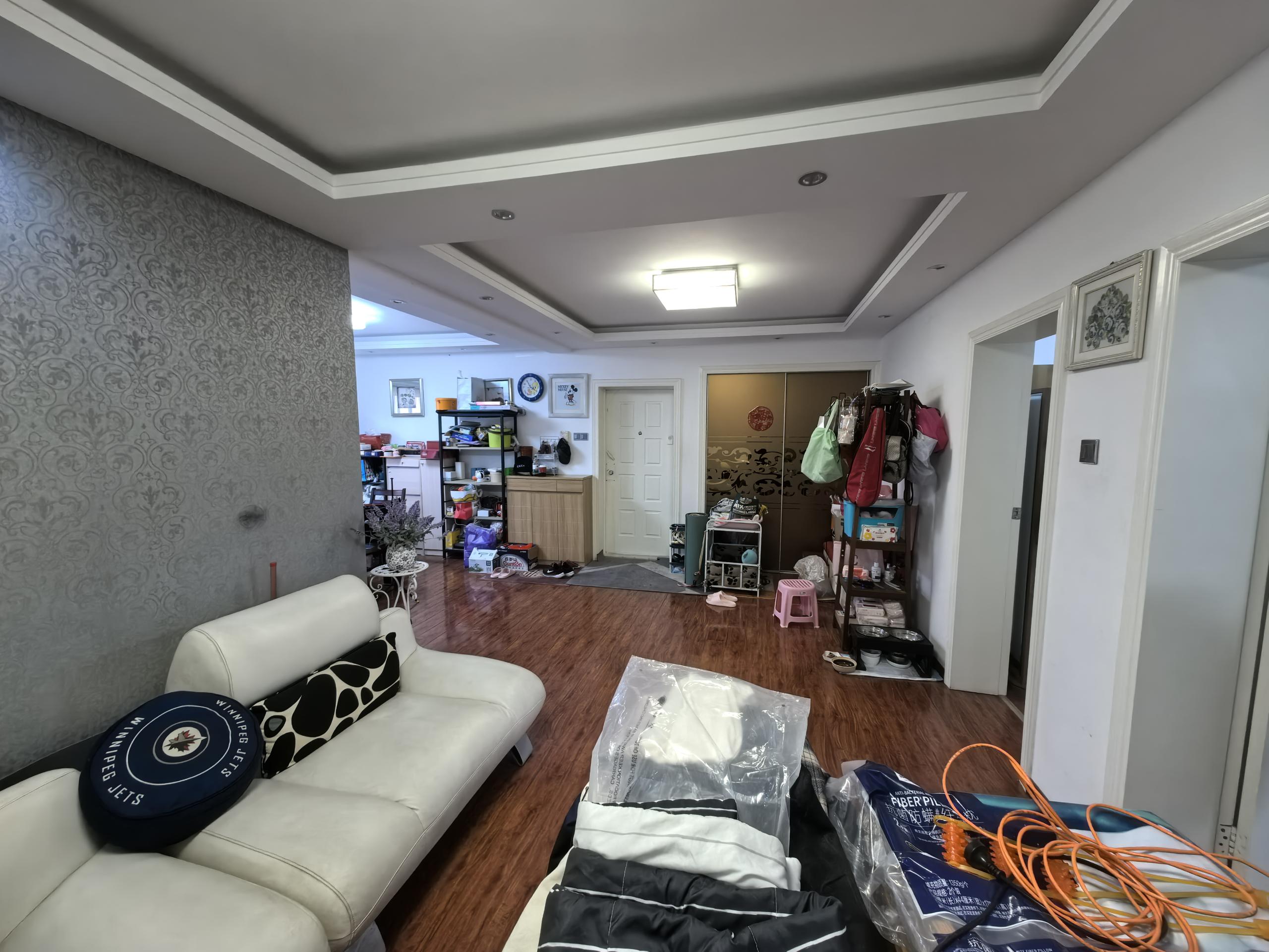 滨江花园 3室2厅1卫 113.81m²