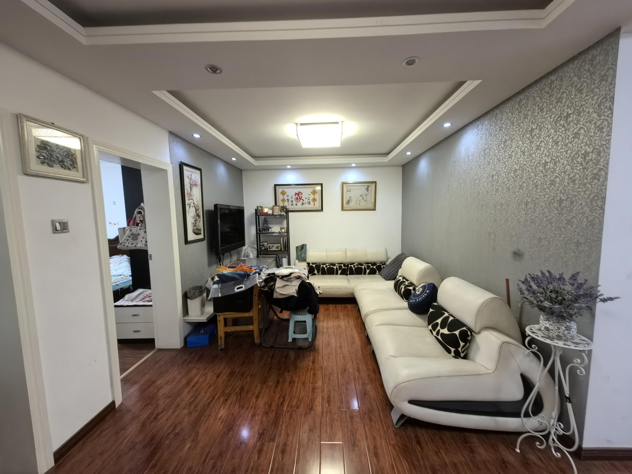 滨江花园 3室2厅1卫 113.81m&sup2;