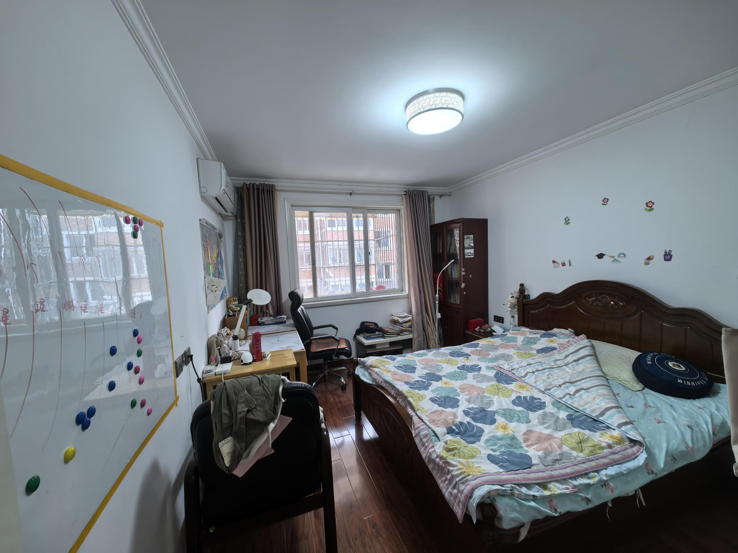 滨江花园 3室2厅1卫 113.81m&sup2;
