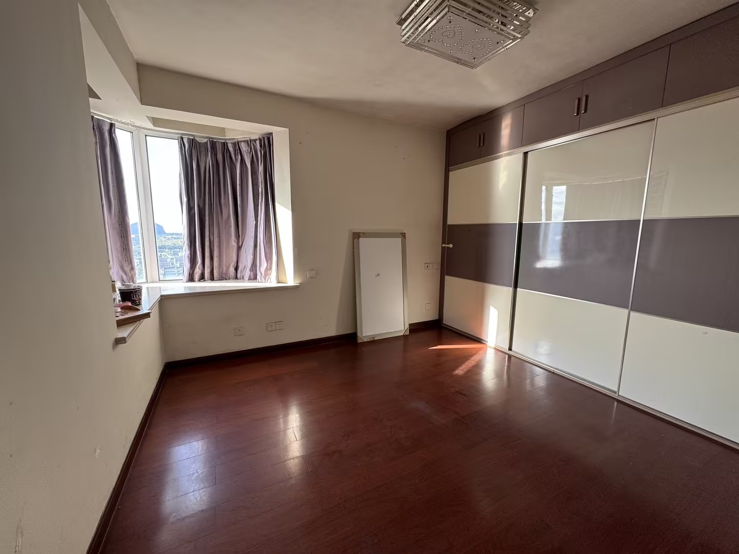 优山美地花园北区 2室2厅1卫 89m&sup2;
