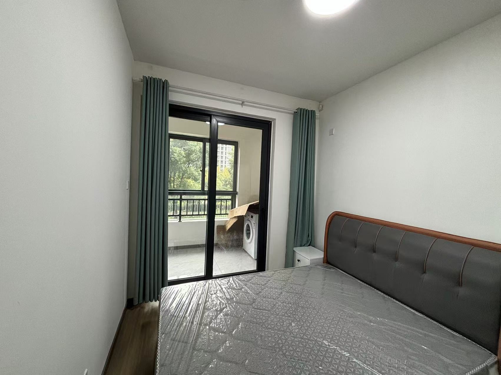 东时区 3室2厅2卫 100.46m&sup2;