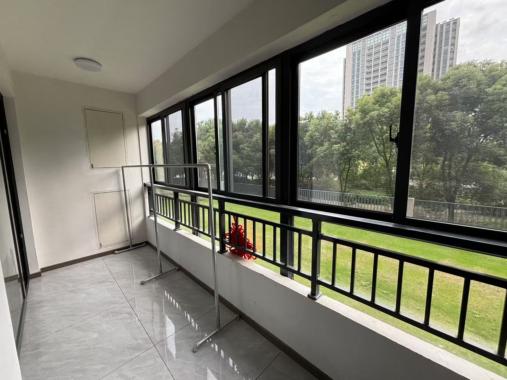 东时区 3室2厅2卫 100.46m&sup2;
