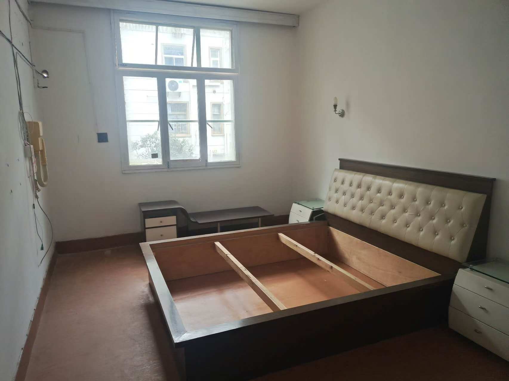 东赵家巷 3室1厅1卫 81.6m&sup2;