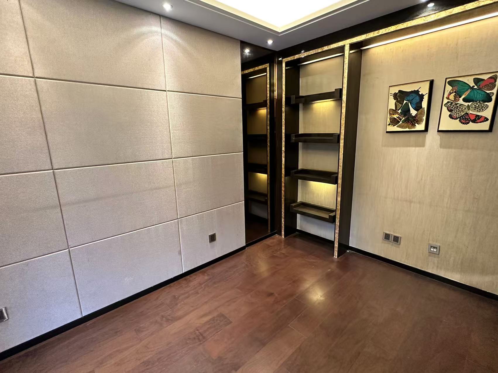 德诚翠湖湾 4室2厅2卫 189.81m&sup2;