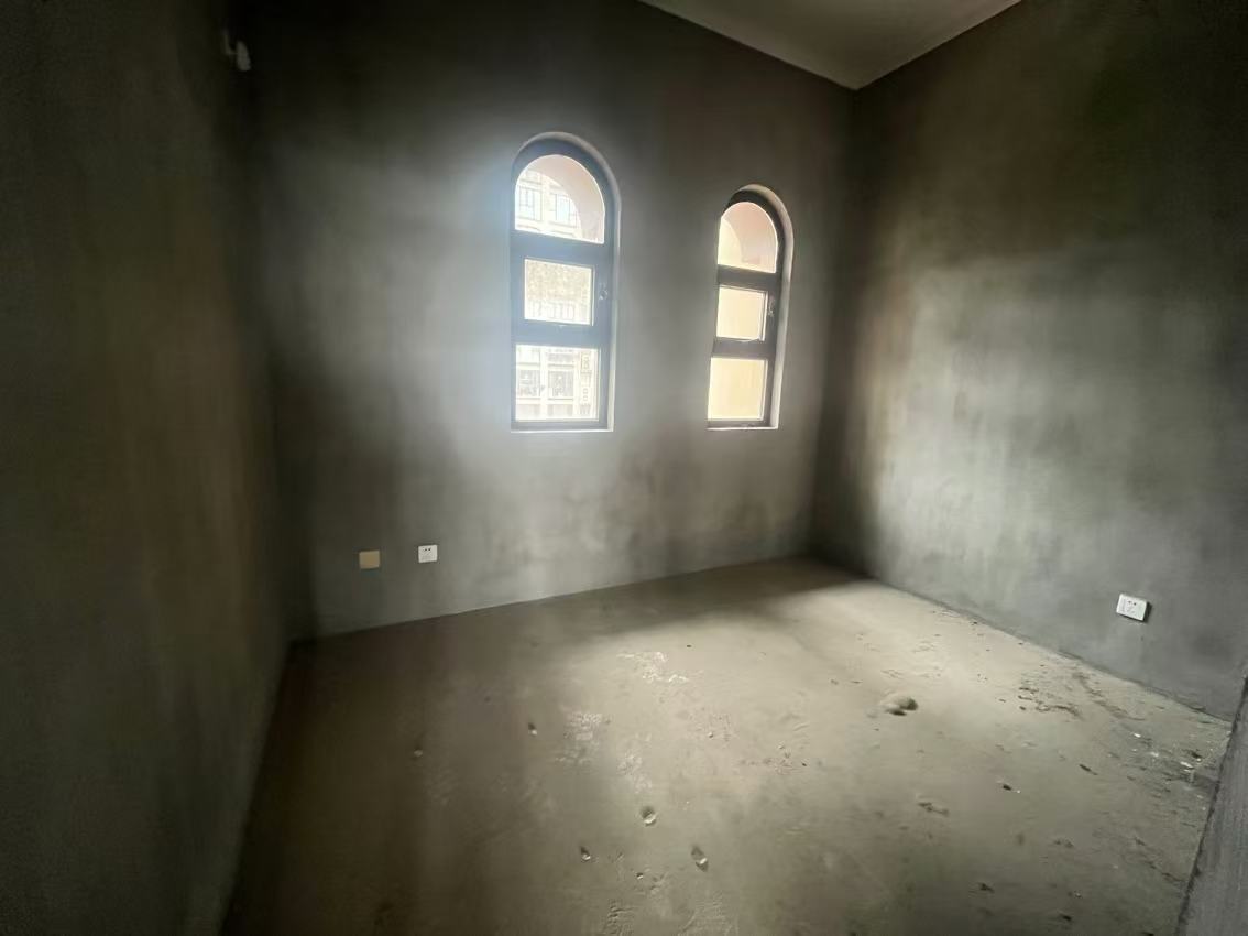 华强城四期 5室2厅3卫 194.64m&sup2;