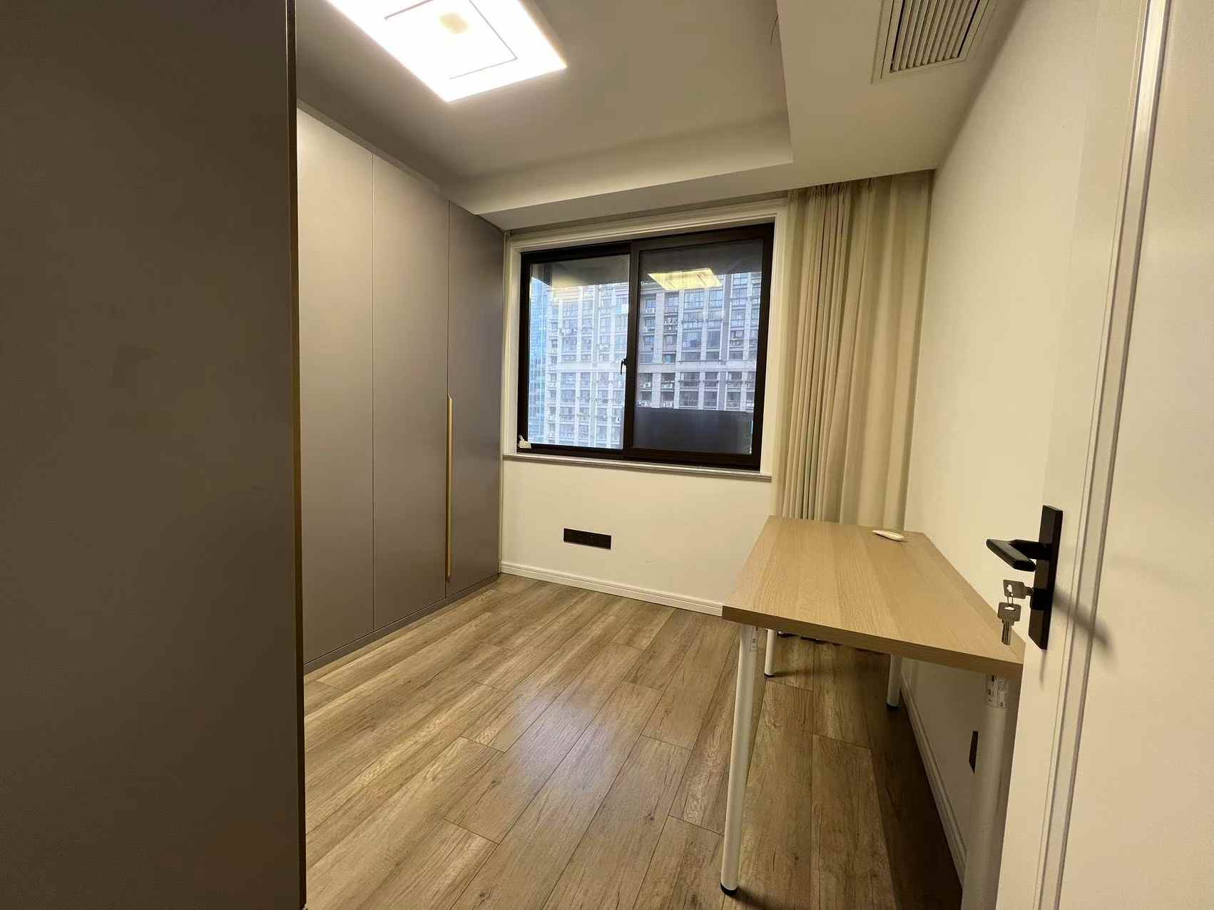 紫东南苑北区 3室2厅1卫 119m&sup2;