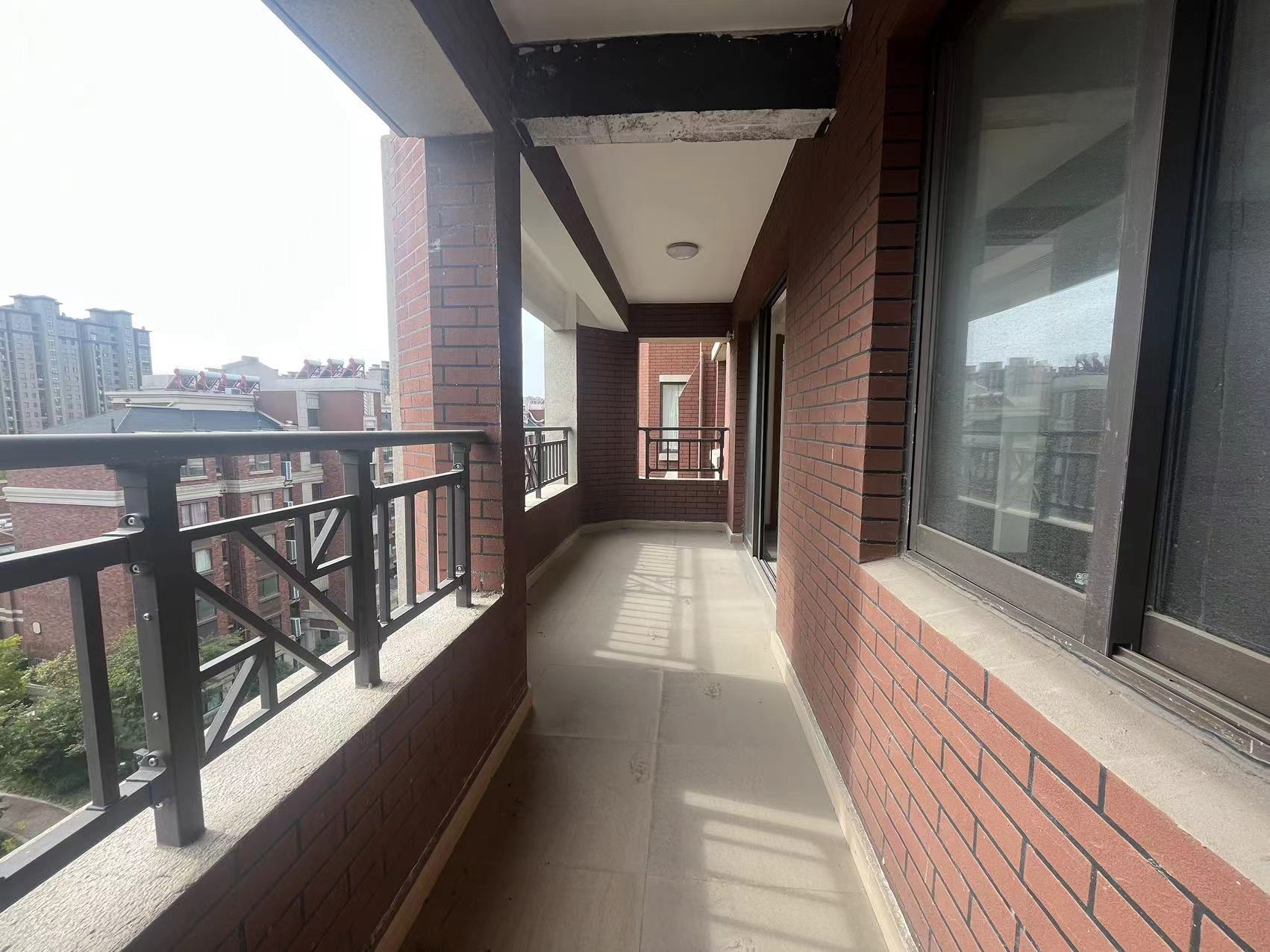 佳期漫 4室2厅1卫 183m&sup2;
