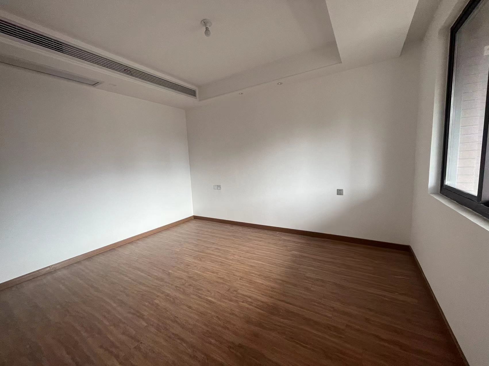 佳期漫 4室2厅1卫 183m&sup2;