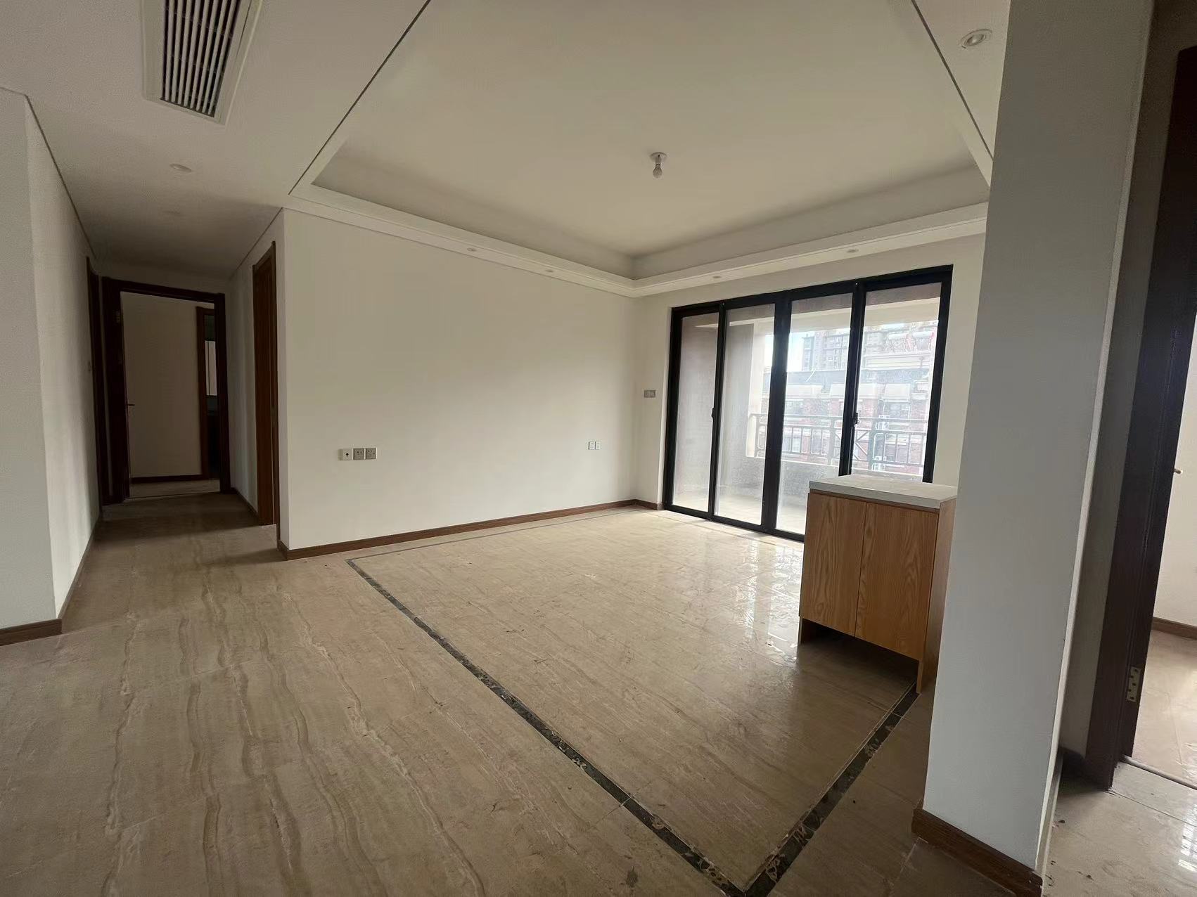 佳期漫 4室2厅1卫 183m&sup2;