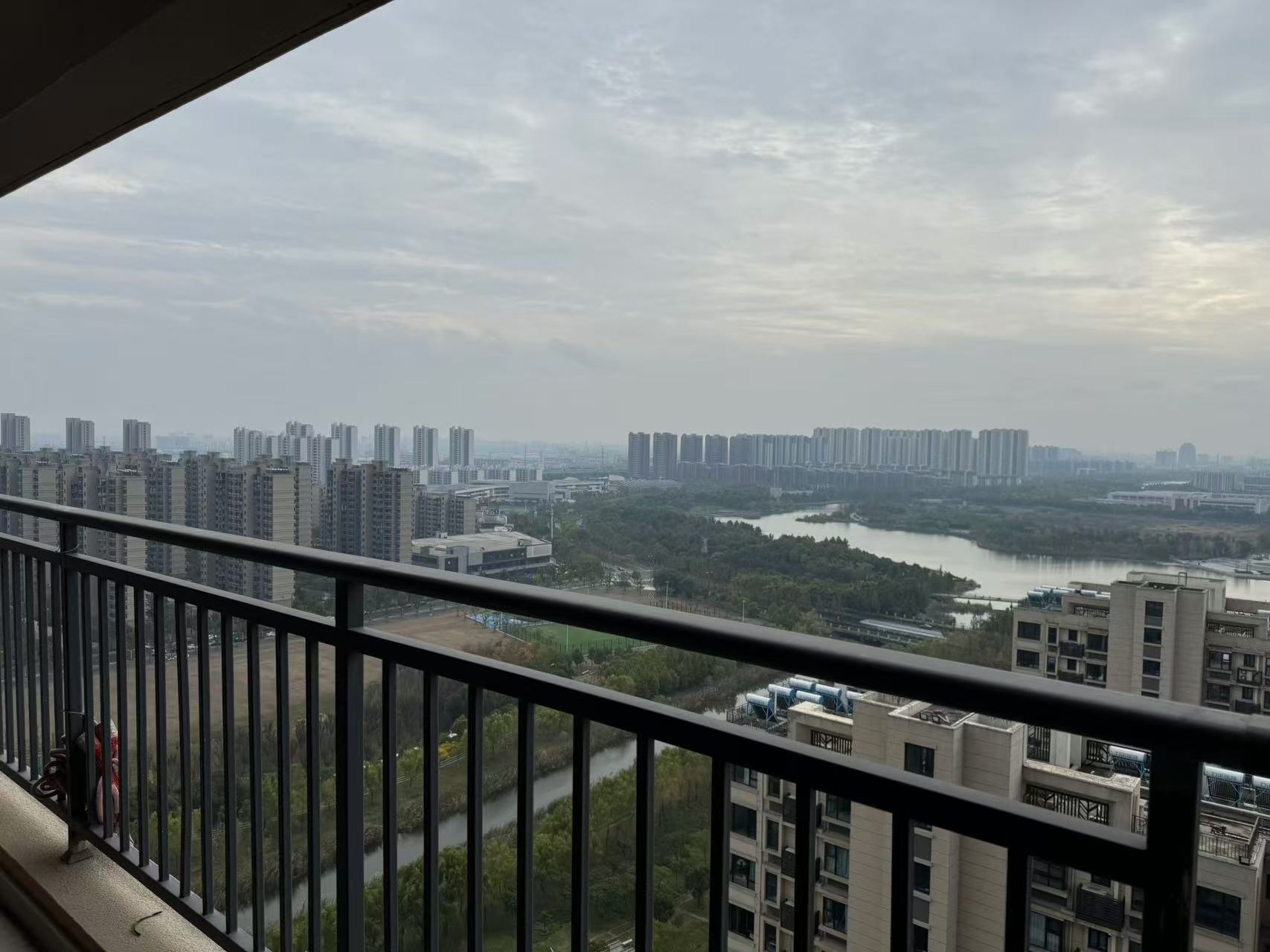 春风南岸东园 3室2厅1卫 96m²