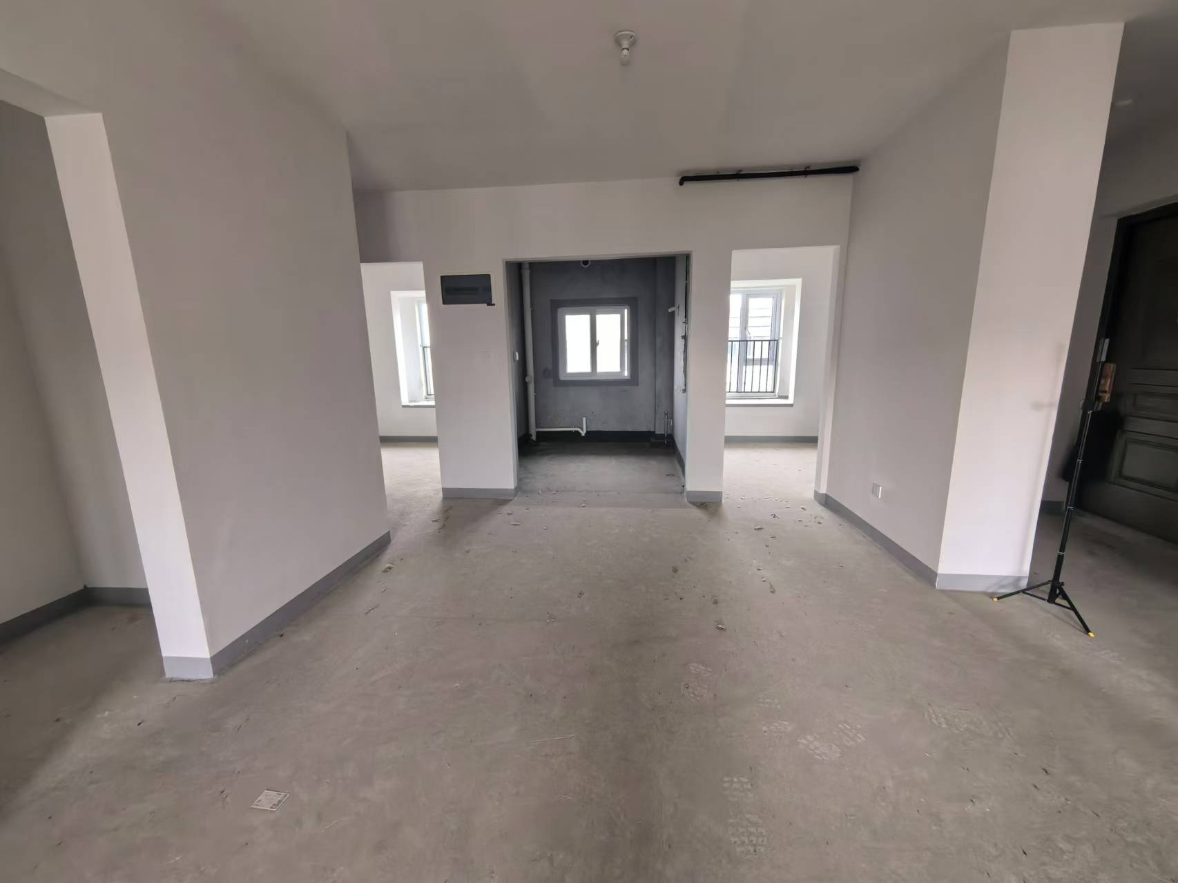 金地繁茂里 4室2厅2卫 129.00m²