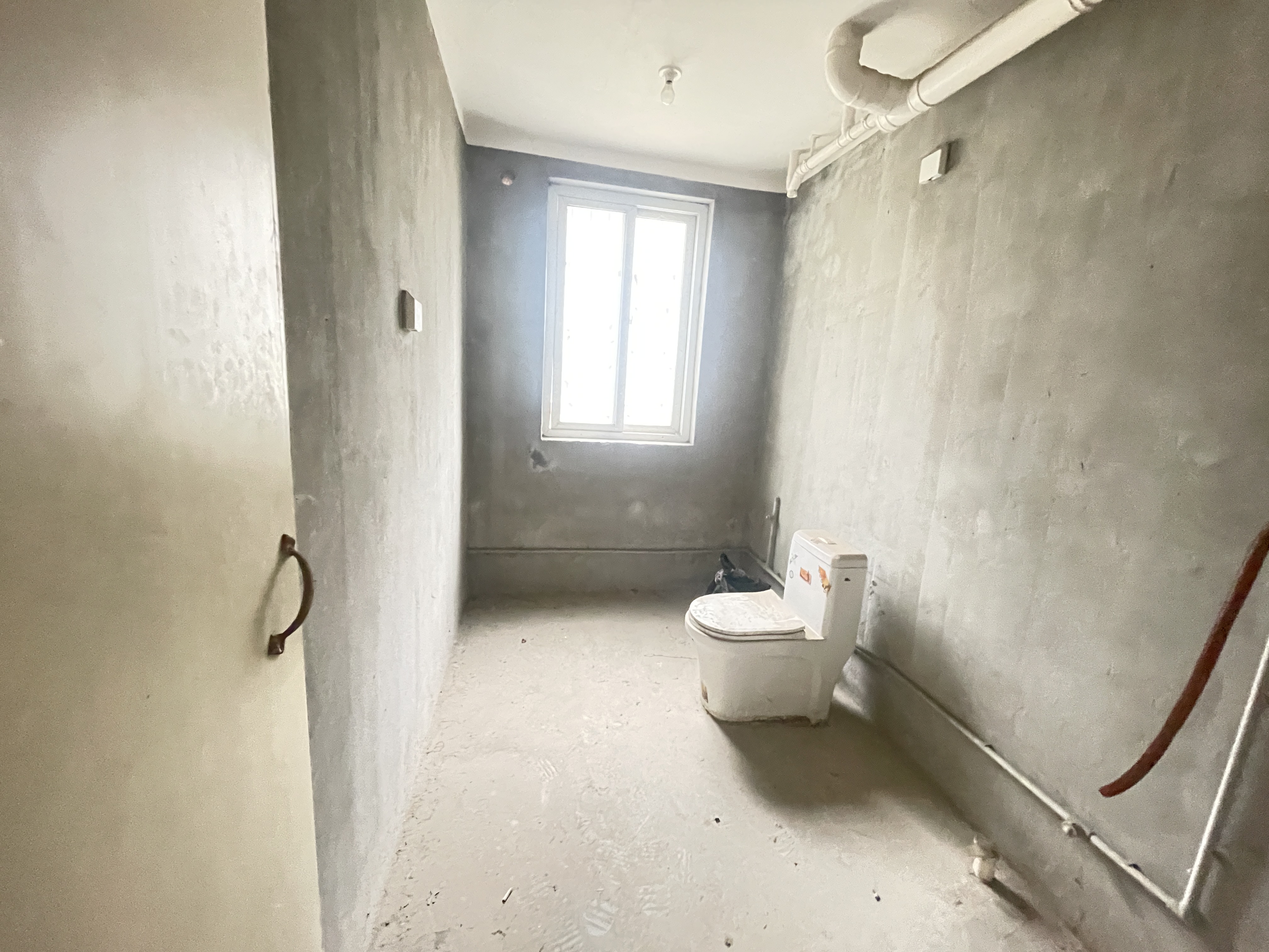 天山花苑 3室2厅1卫 141.89m²