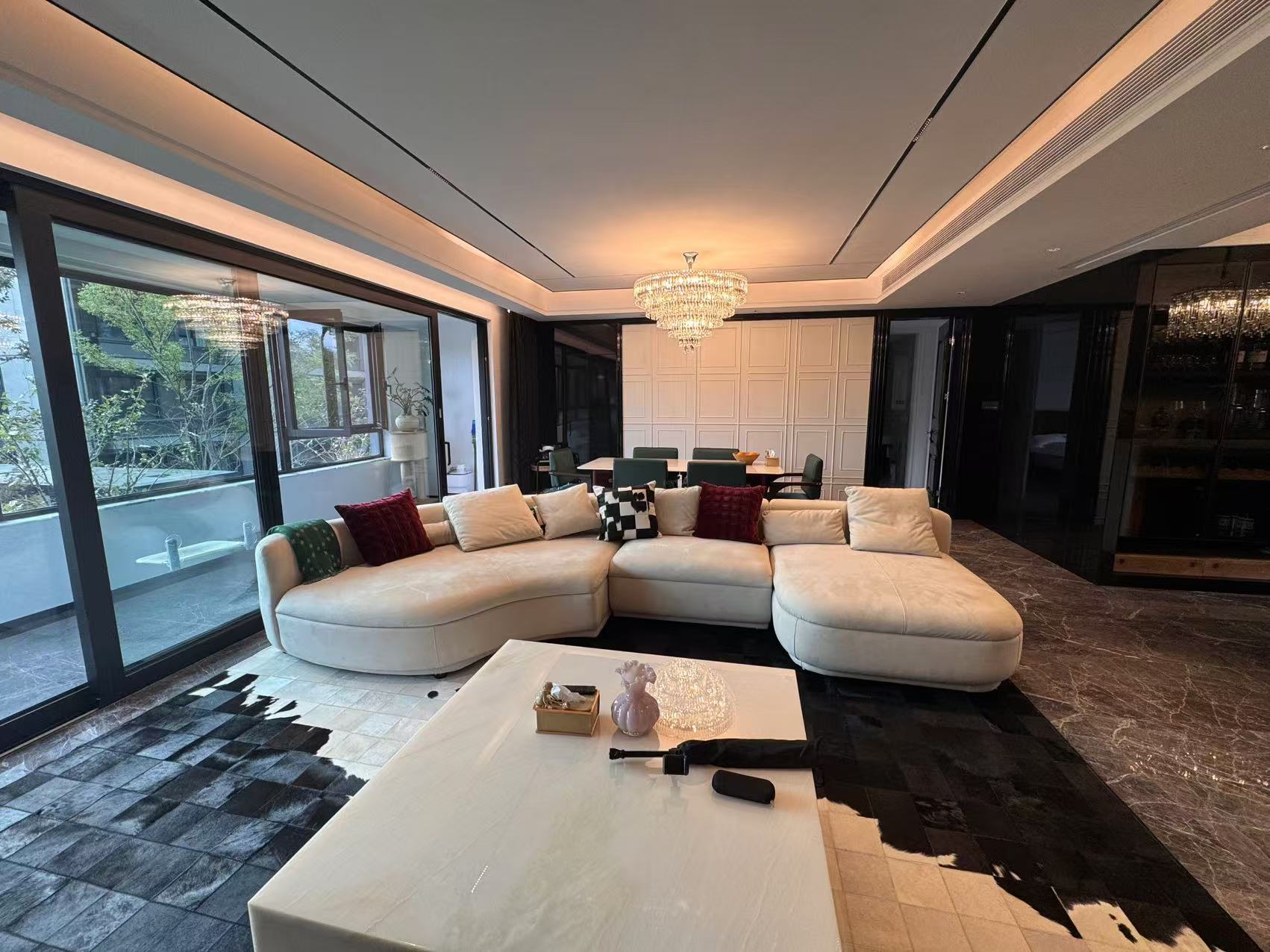 滨江玺 3室2厅2卫 190.00m&sup2;