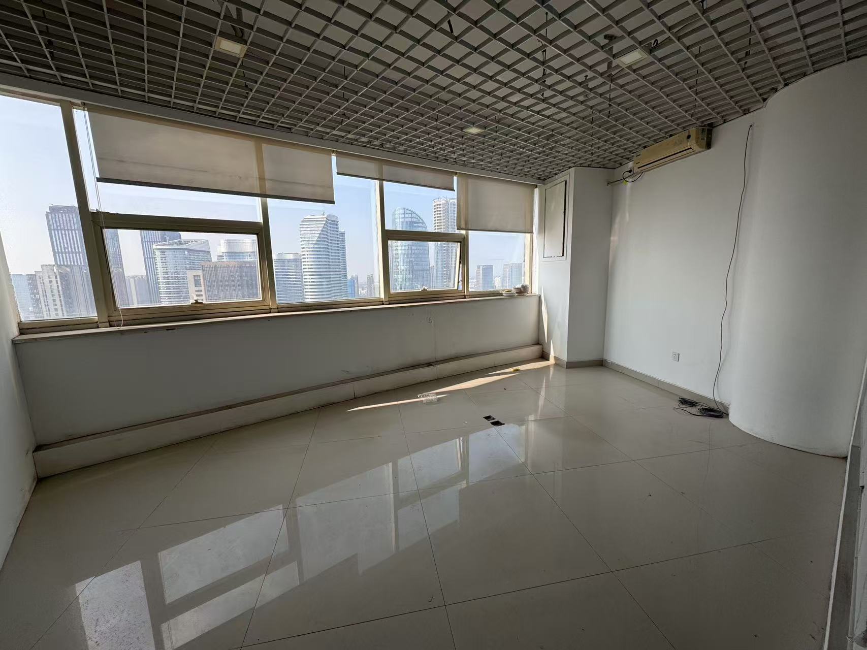 中南世纪城北区 3室2厅1卫 300.00m&sup2;